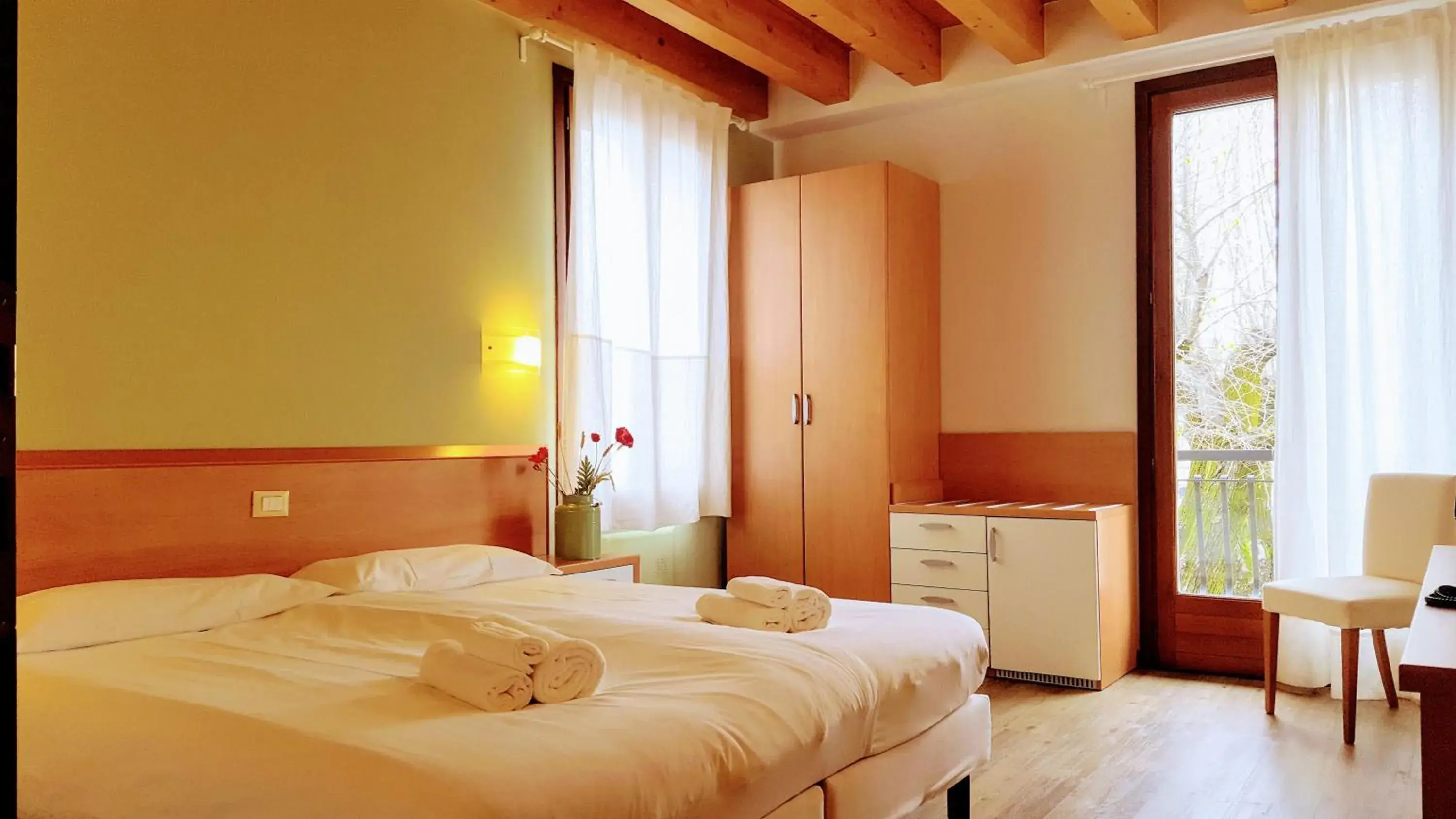 Photo of the whole room, Bed in Locanda All'Avanguardia