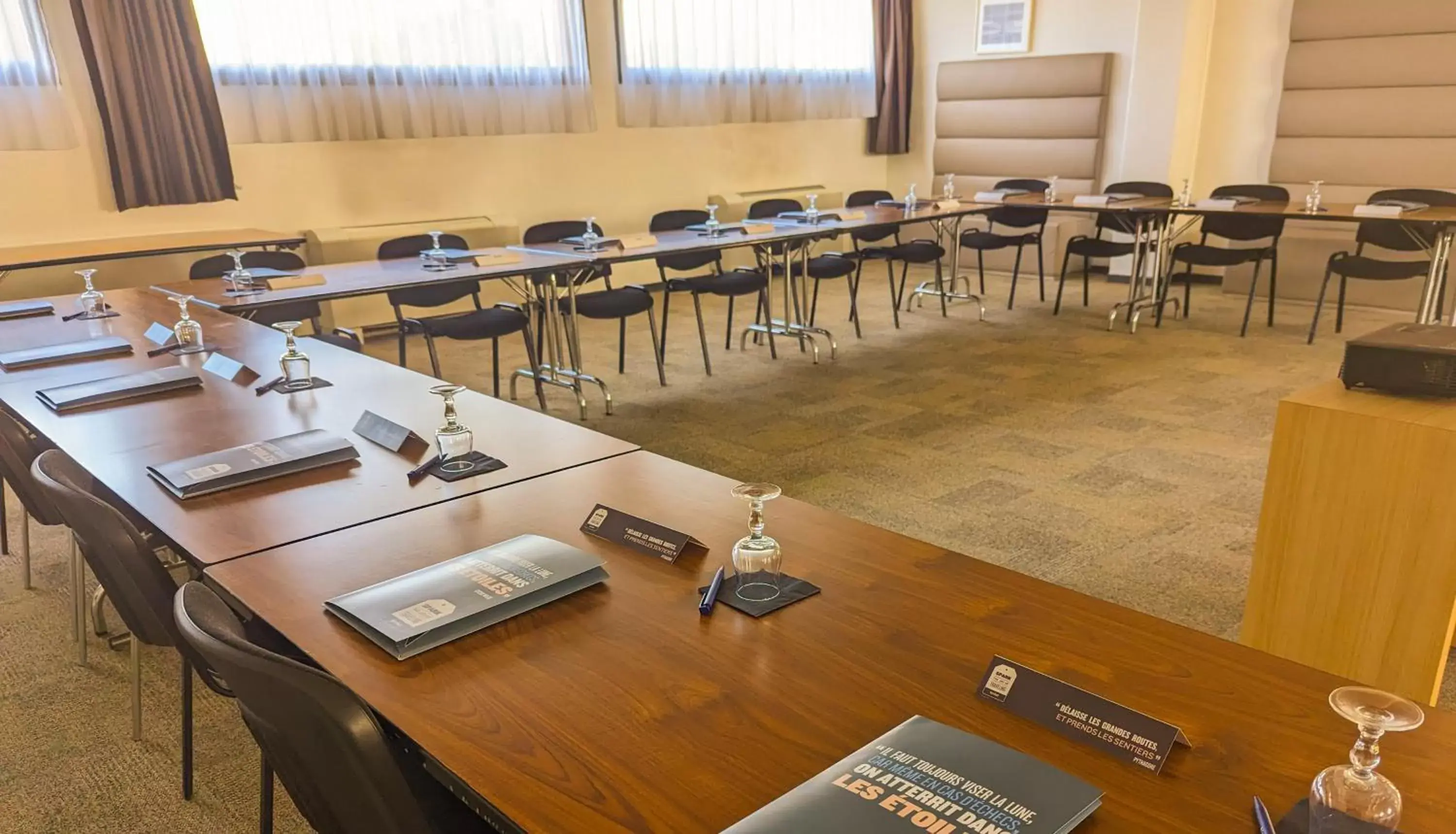Business facilities, Business Area/Conference Room in KYRIAD LYON EST - Genas Eurexpo