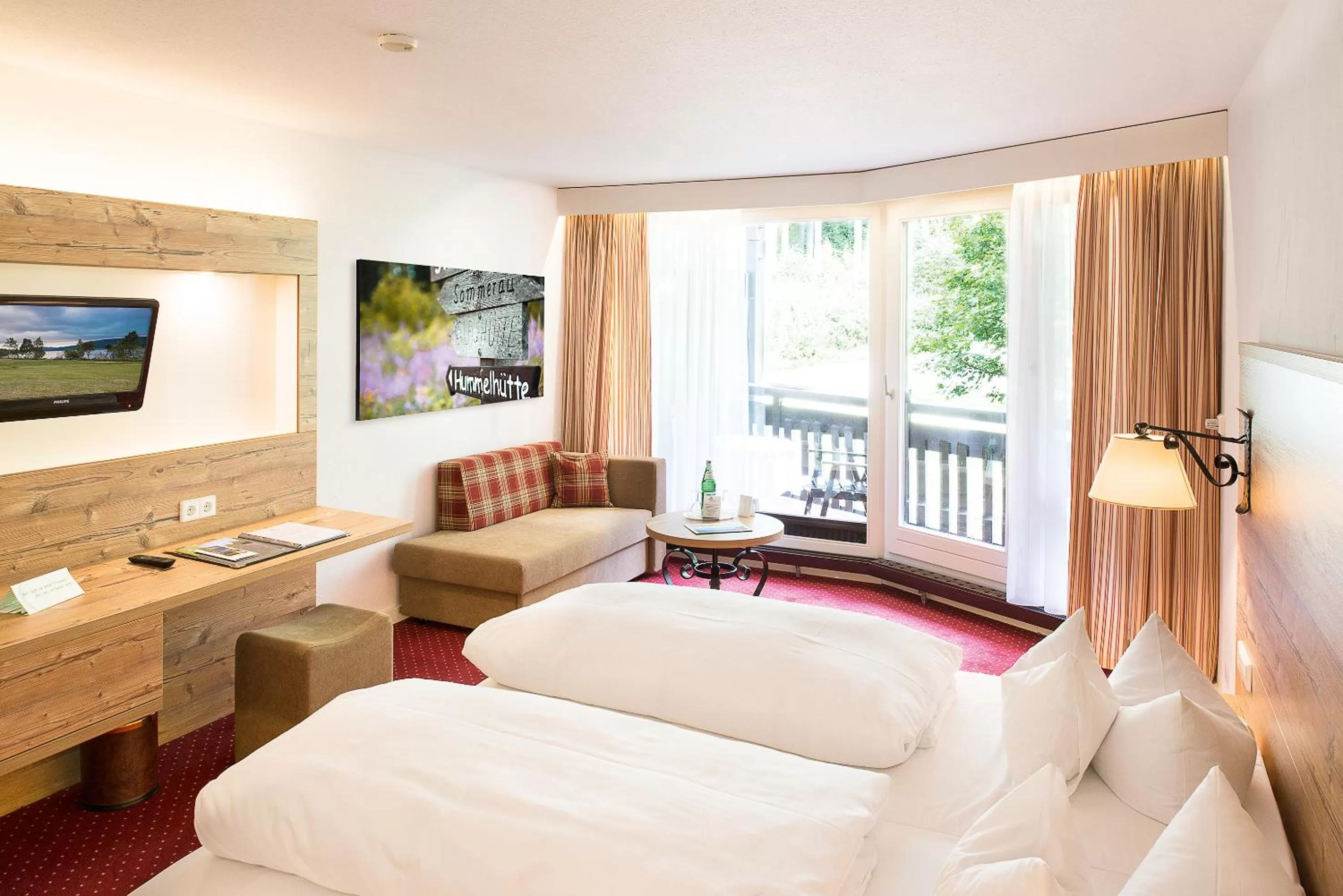 View (from property/room), Bed in Hotel Vier Jahreszeiten am Schluchsee