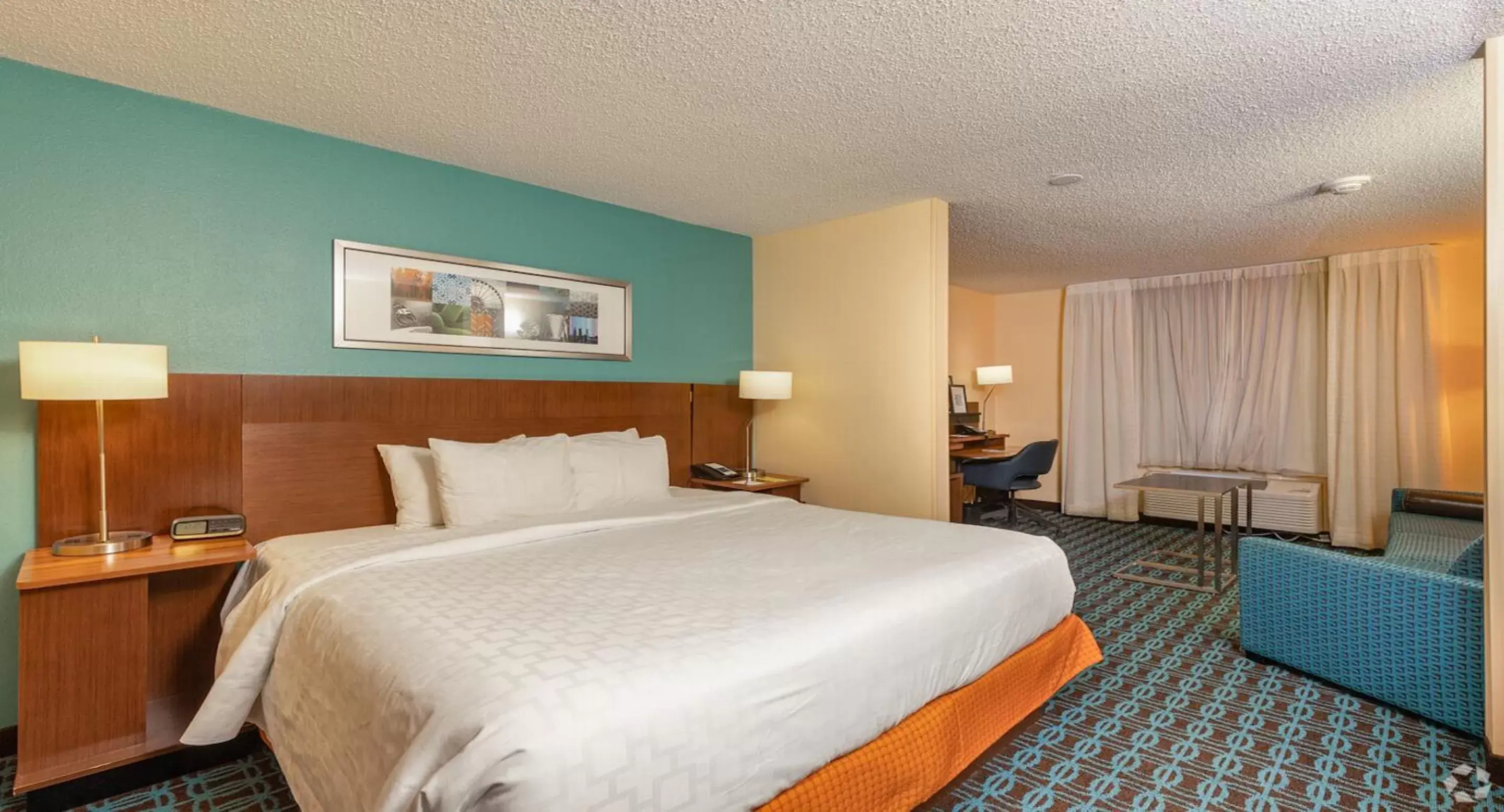 Bed in SureStay by Best Western Bryan College Station