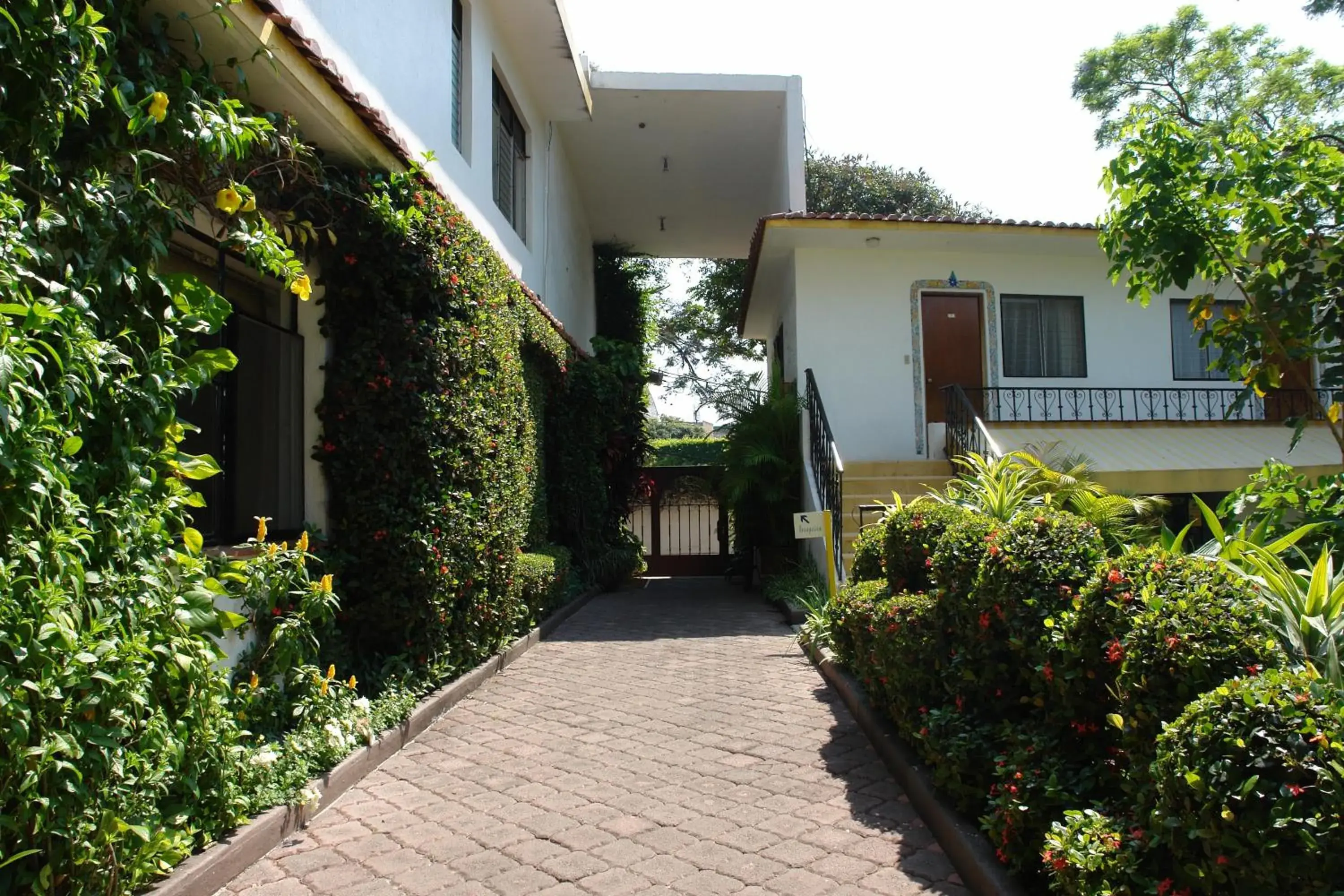 Lobby or reception, Property Building in Hotel Posada Quinta Las Flores