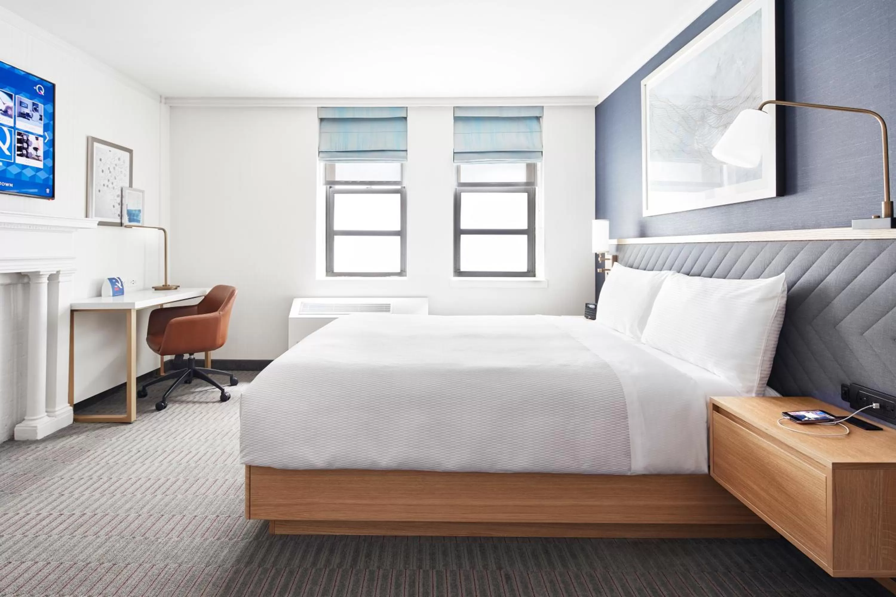 Bedroom, Bed in Club Quarters Hotel Times Square, New York