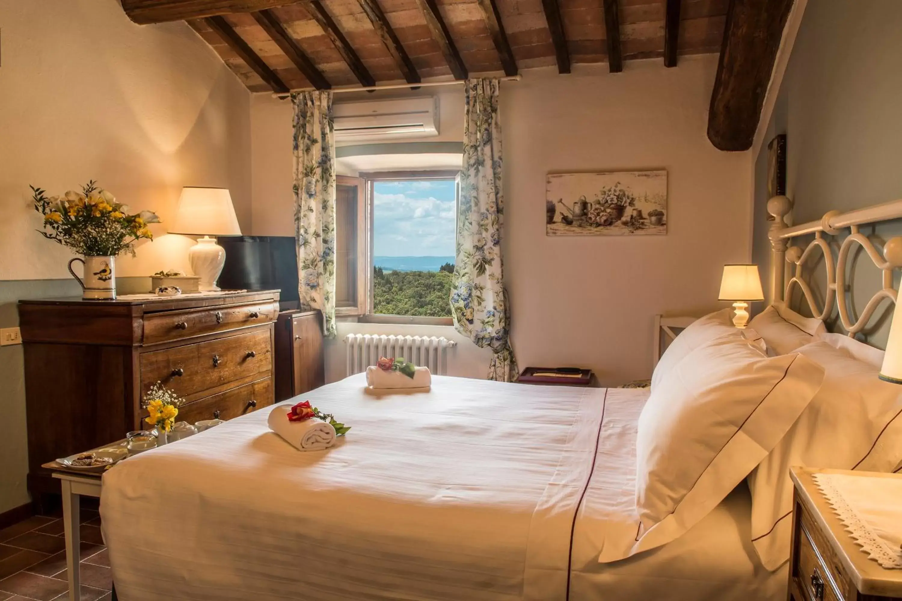 Bedroom, Bed in Hotel Belvedere Di San Leonino Bedroom, Bed in Hotel Belvedere Di San Leonino