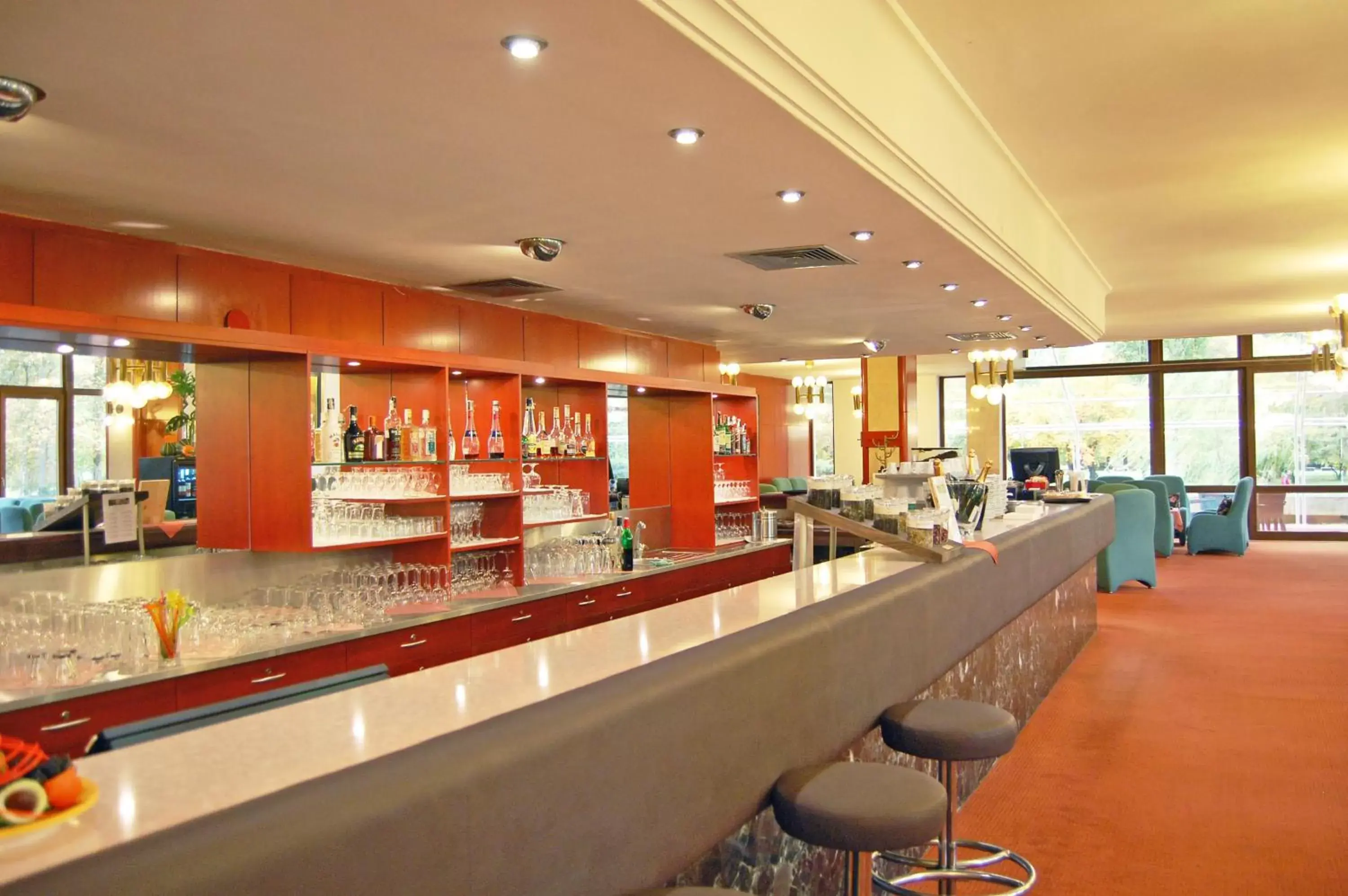 Lounge or bar in Ensana Esplanade Lounge or bar in Ensana Esplanade