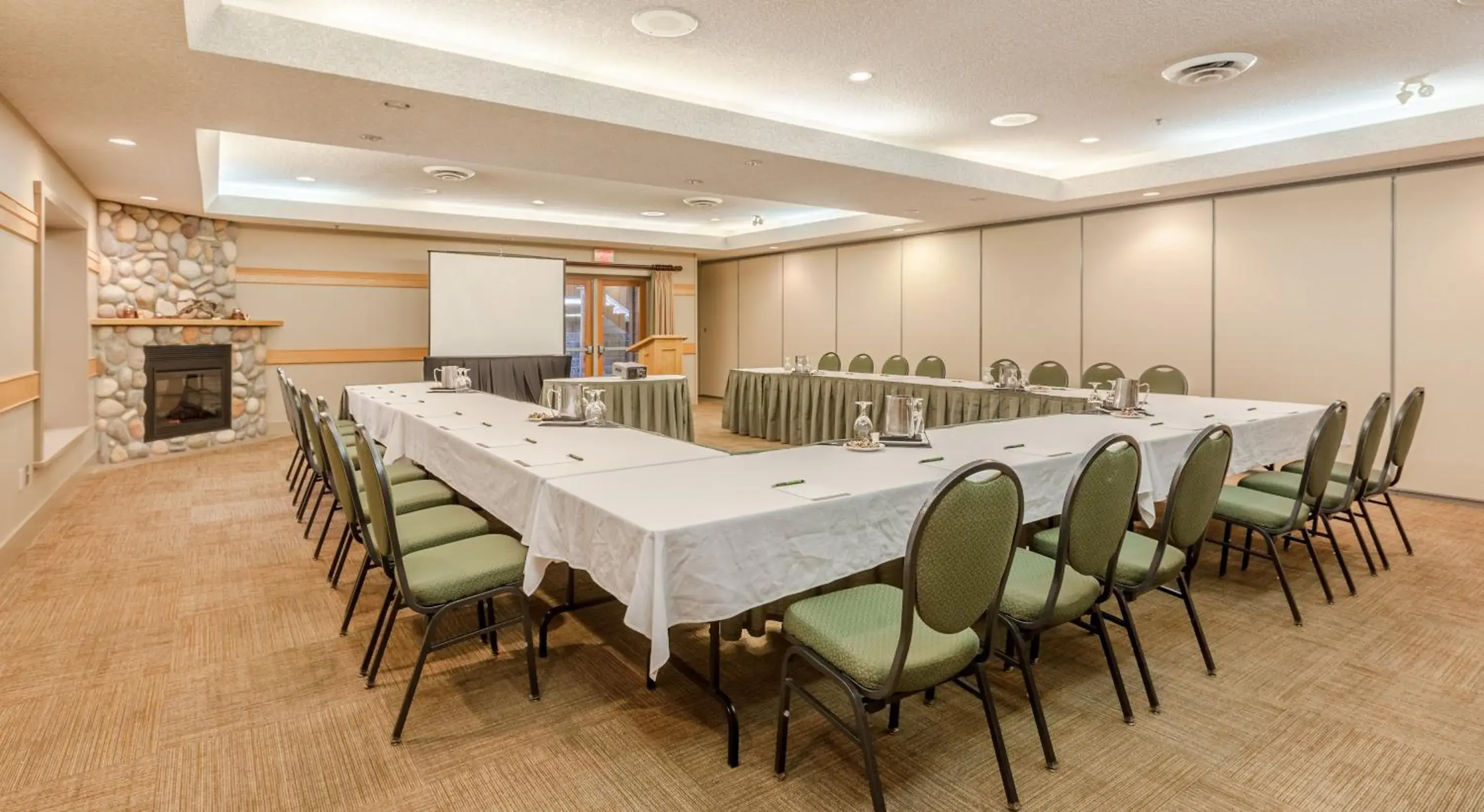 Business facilities, Business Area/Conference Room in Tigh-Na-Mara Resort & Conference Centre