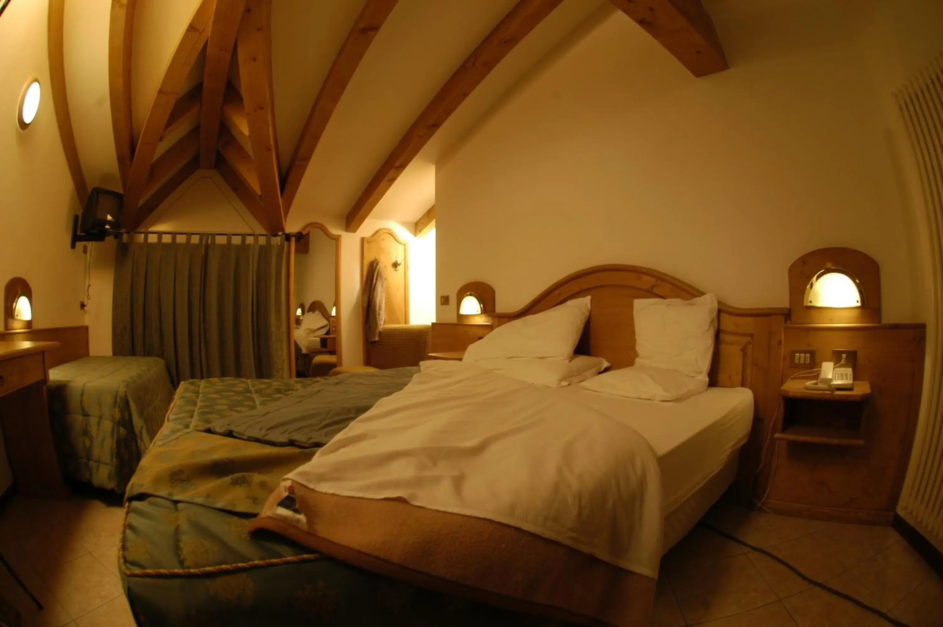 Bed in Pineta Nature Resort - Wellness & SPA