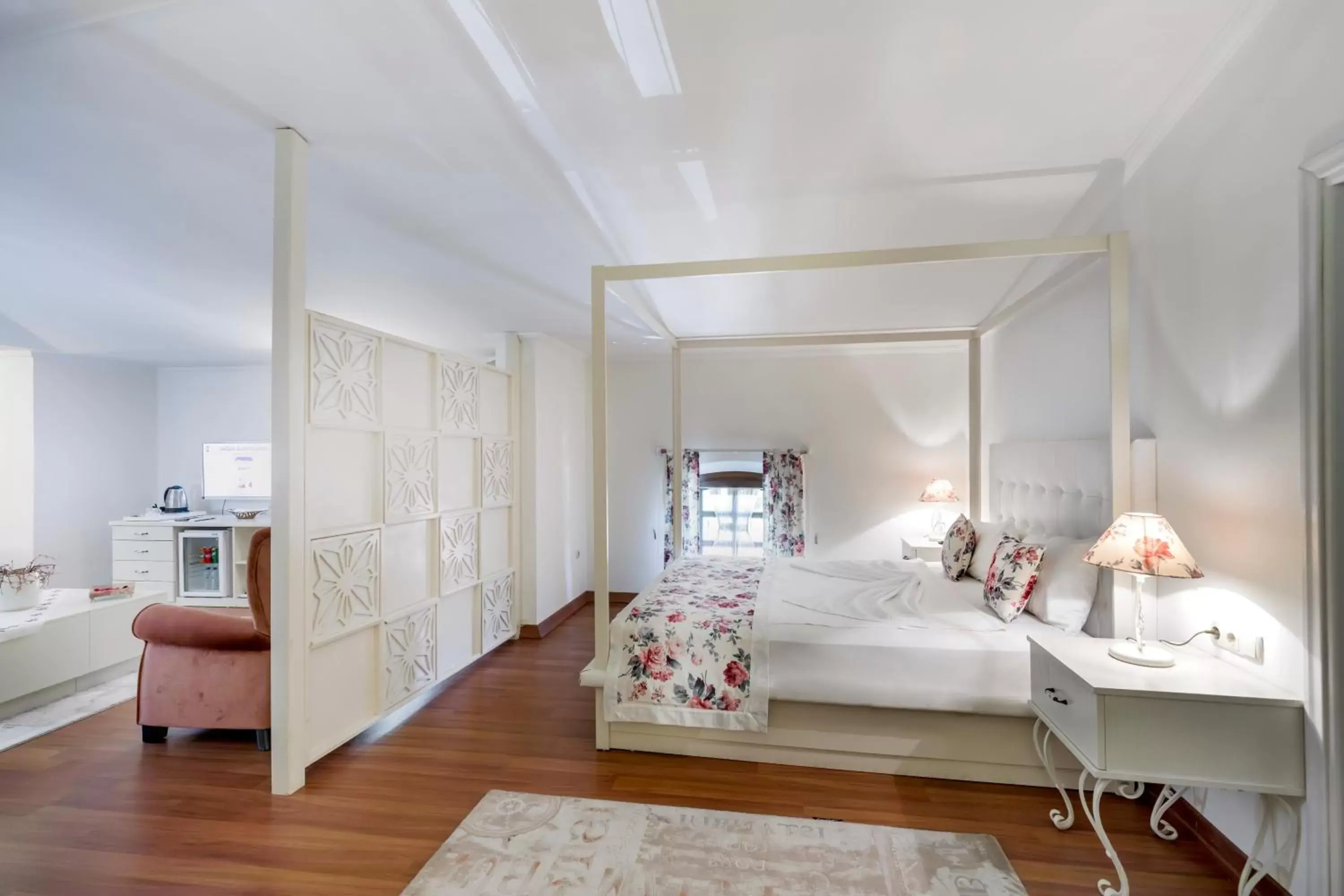 Living room, Bed in Adalya Port Hotel Living room, Bed in Adalya Port Hotel