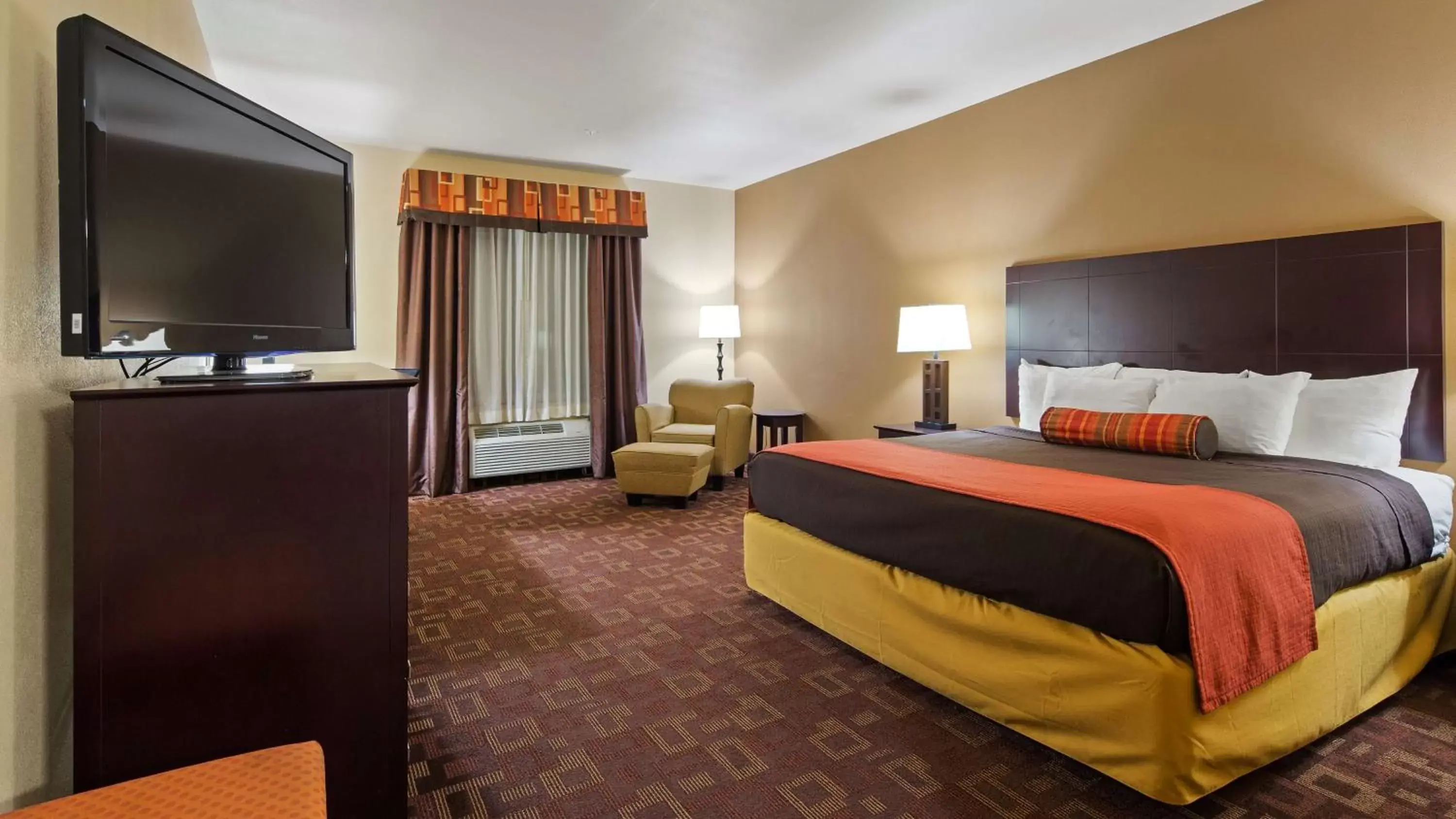 Photo of the whole room, Bed in Best Western Plus Goliad Inn & Suites