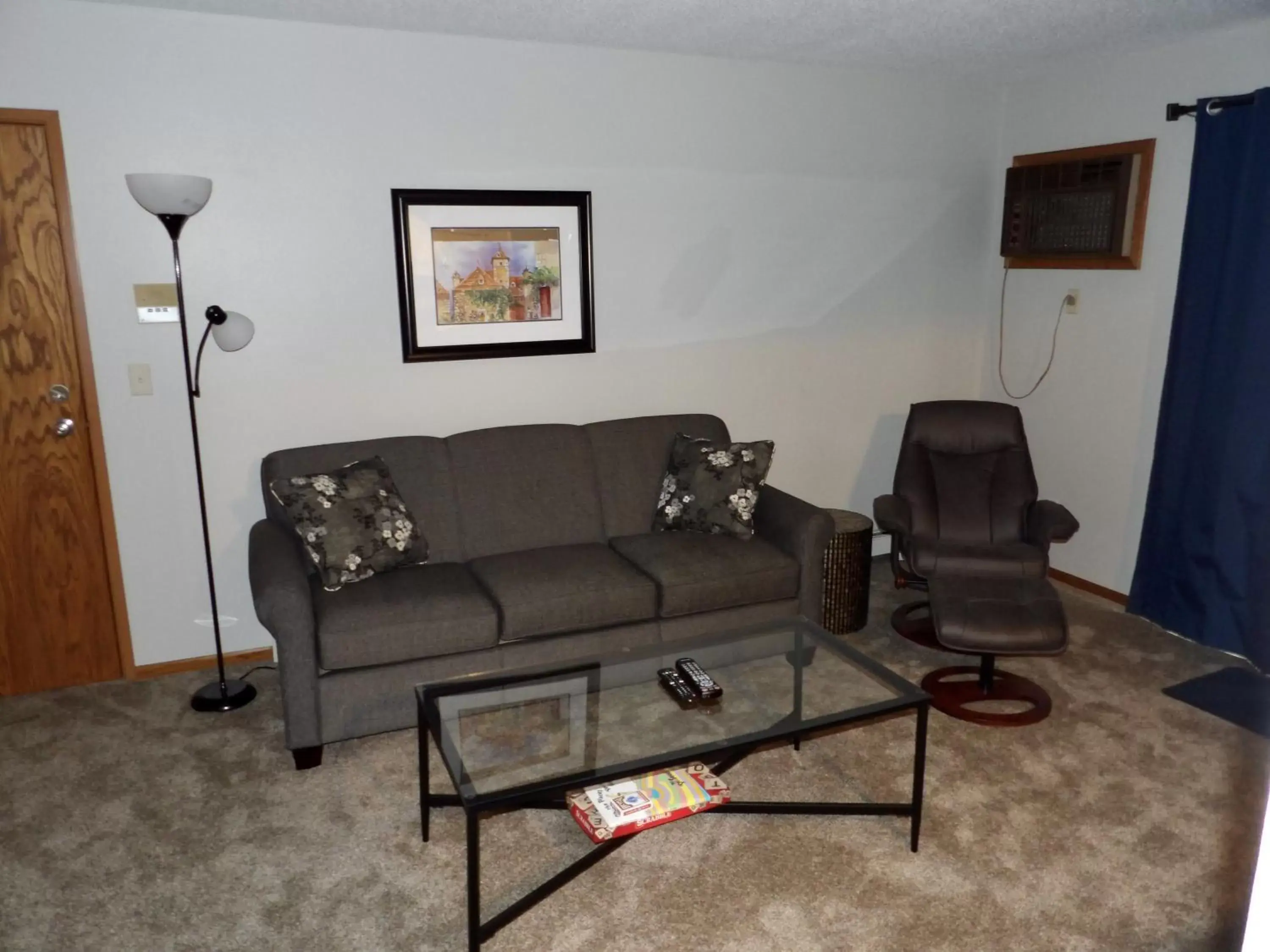 Seating Area in The Washburn Inn