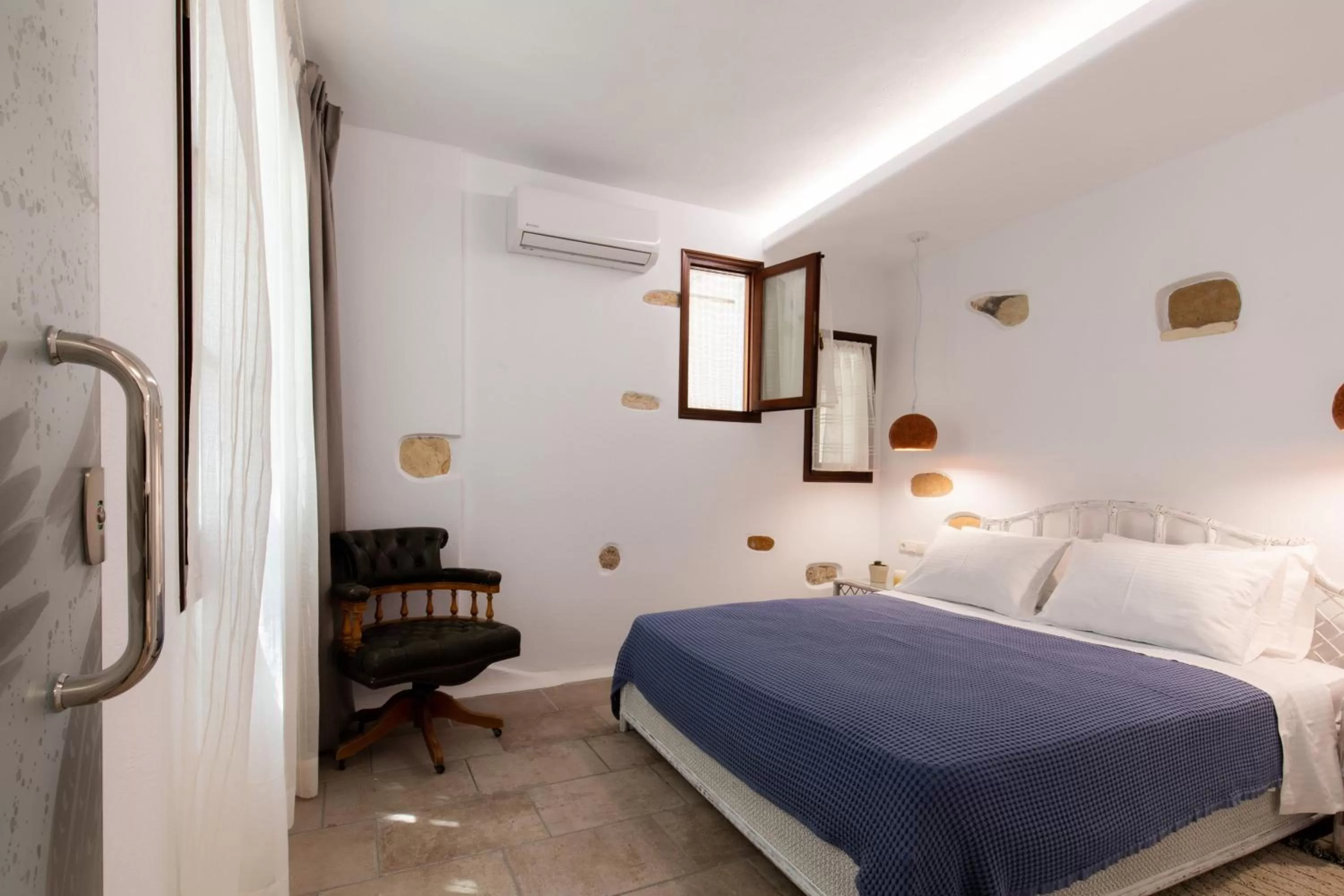 Spring, Bed in Arco Naxos Luxury Apartments