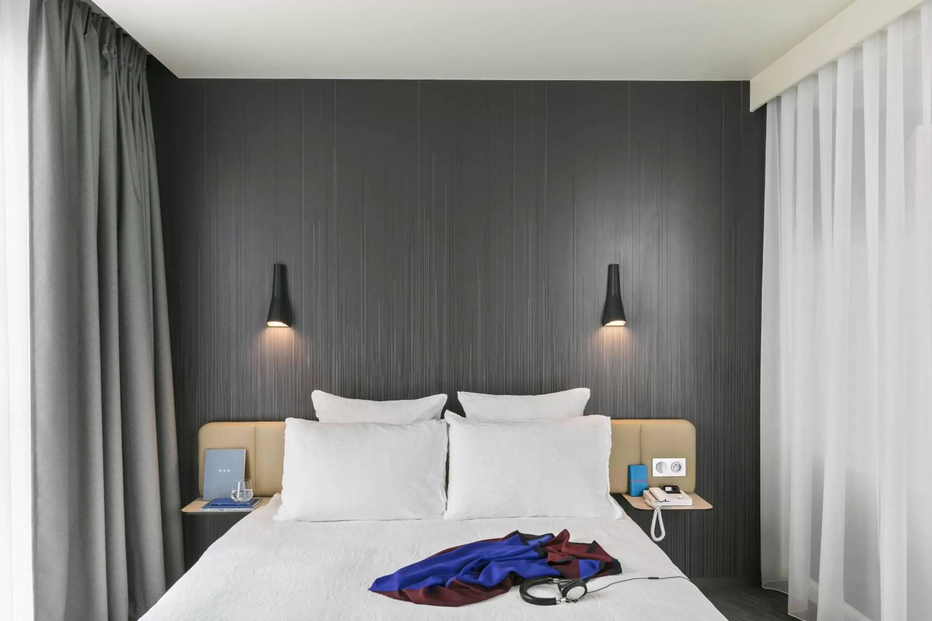 Bedroom in Okko Hotels Paris Porte De Versailles