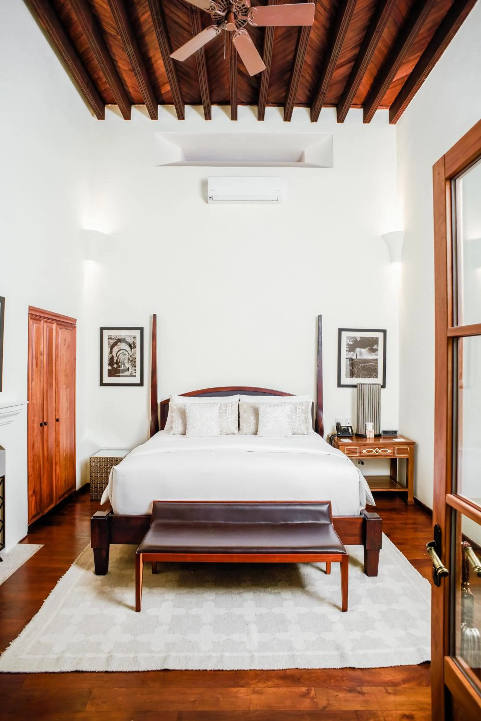 Bed in Hotel Casa Blanca 7