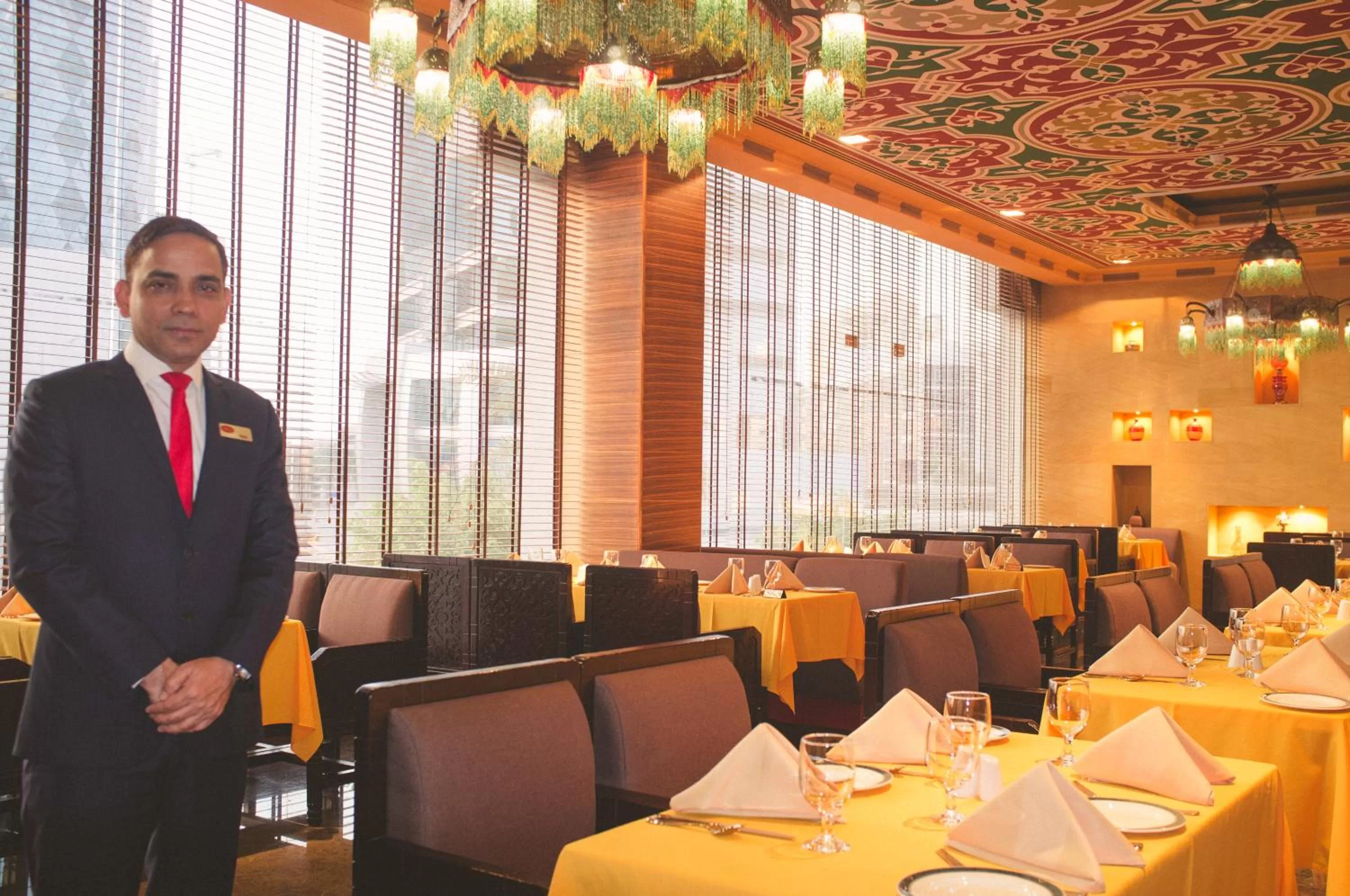 Restaurant/places to eat in Asdal Gulf Inn Boutique Hotel- SEEF