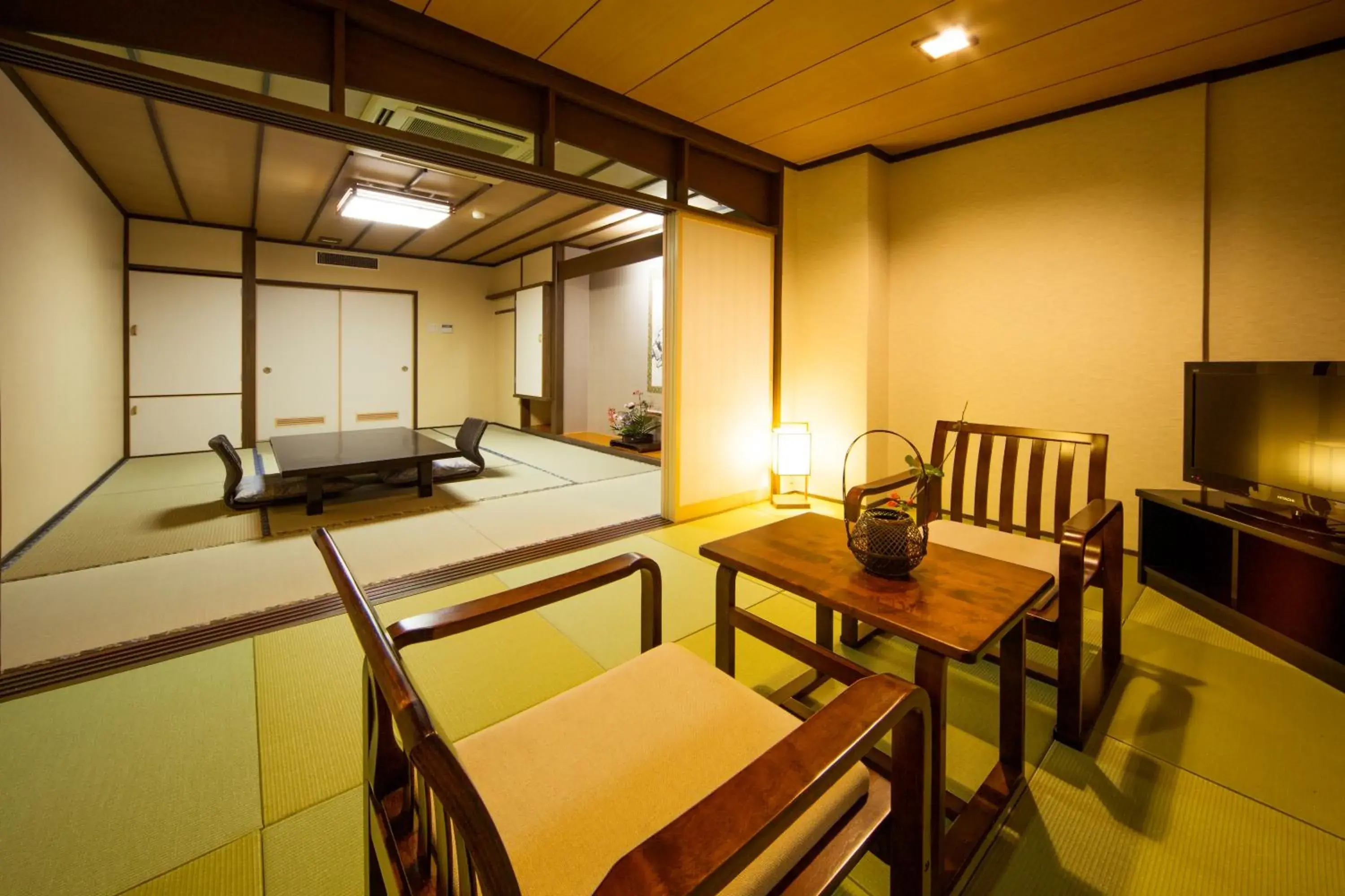 Photo of the whole room in Ryochiku Bettei Hotel