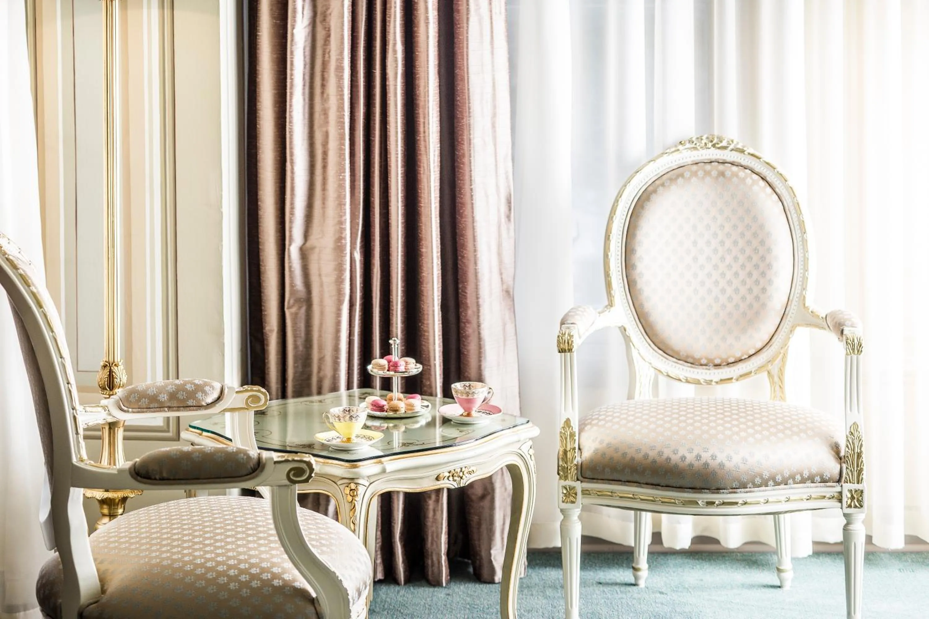 Garden in Bosphorus Palace Hotel