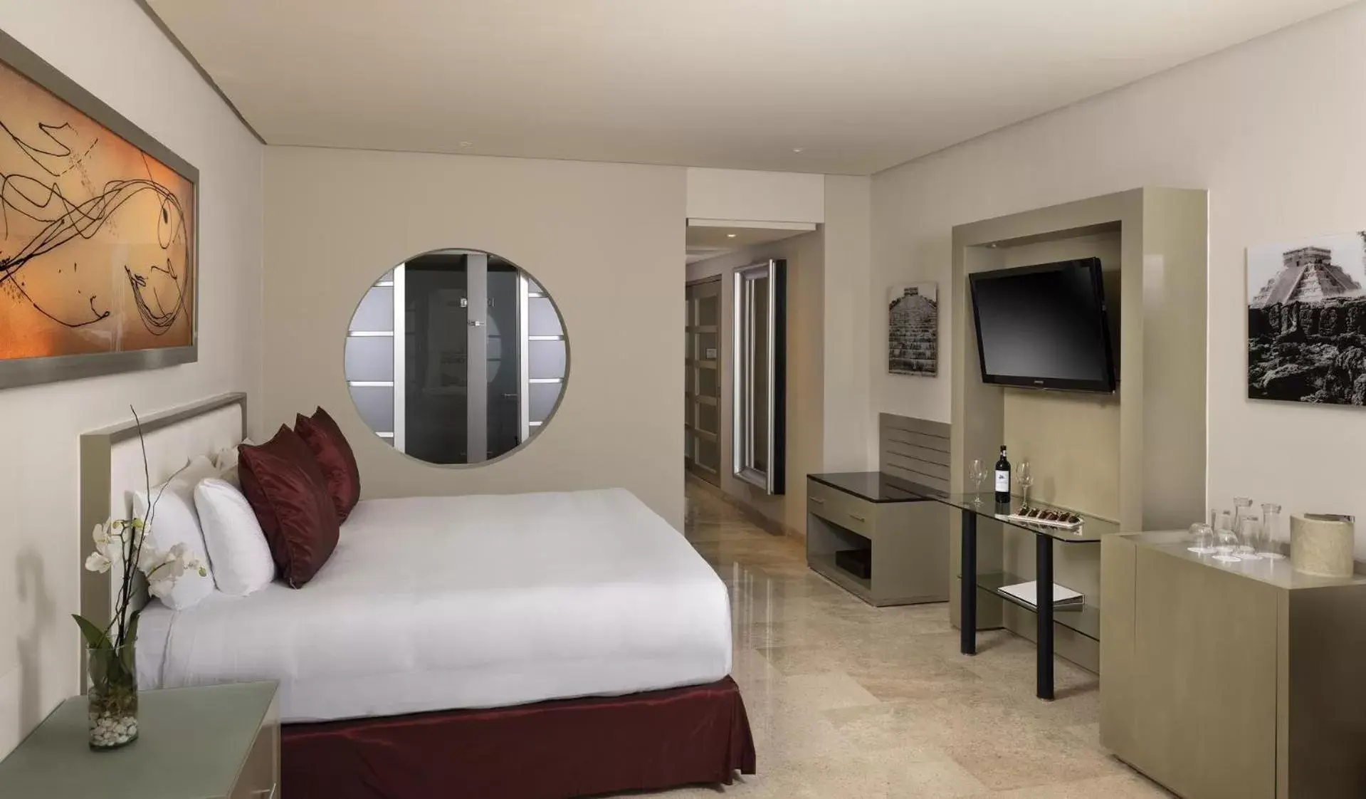 Bedroom, TV/Entertainment Center in Paradisus Playa del Carmen All Inclusive