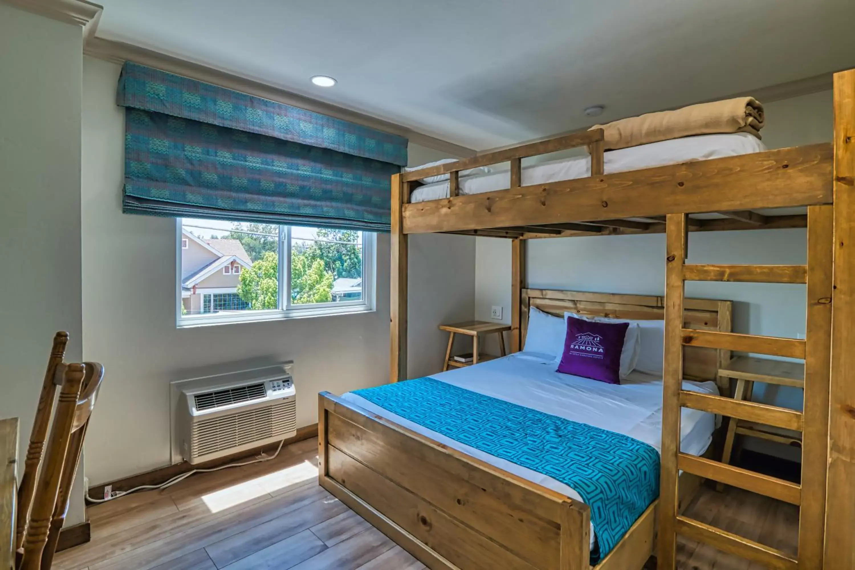 Two-Bedroom Suite in Ramona Valley Inn Two-Bedroom Suite in Ramona Valley Inn