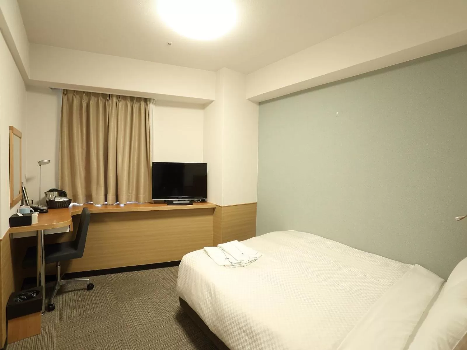 Photo of the whole room, Bed in Hotel Century Art