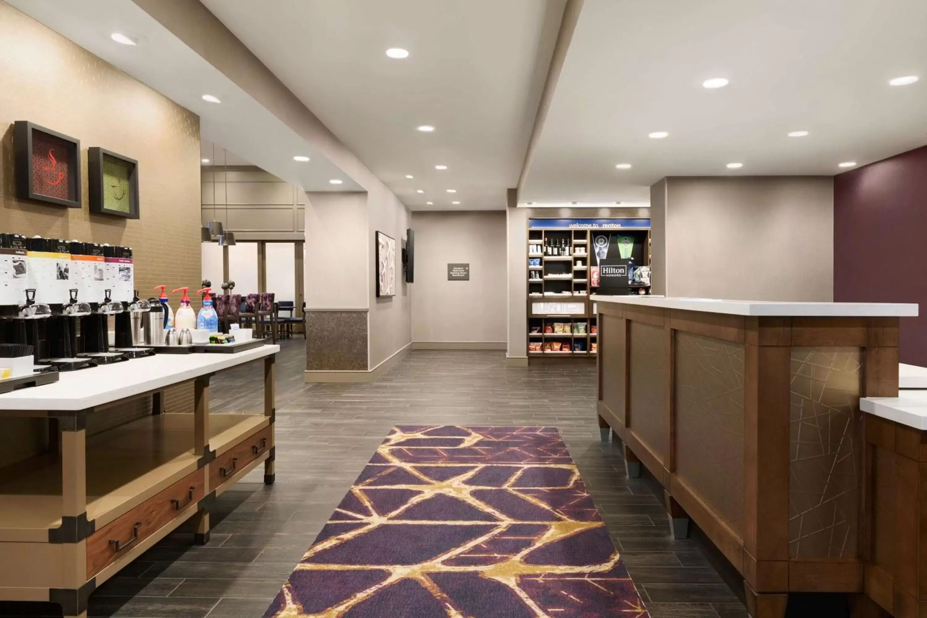 Lobby or reception in Hampton Inn & Suites Seattle/Renton, Wa