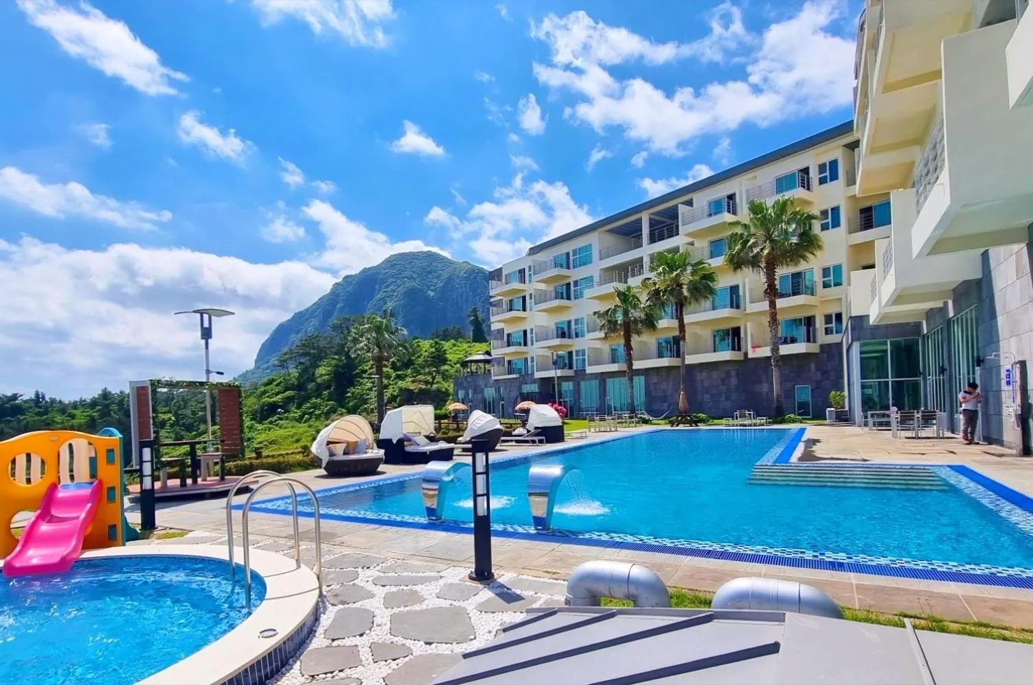 Swimming pool in Y Resort Jeju