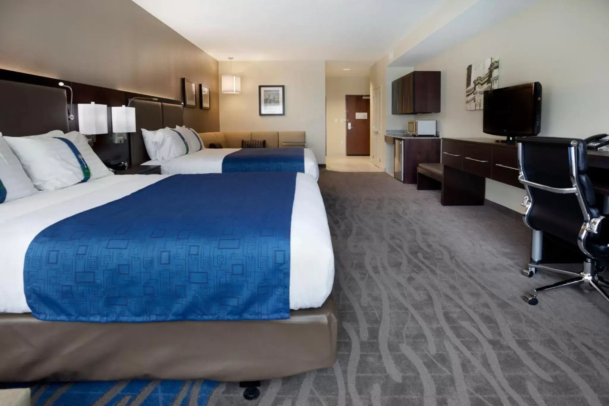 Photo of the whole room in Holiday Inn Hotel & Suites Northwest San Antonio, an IHG Hotel