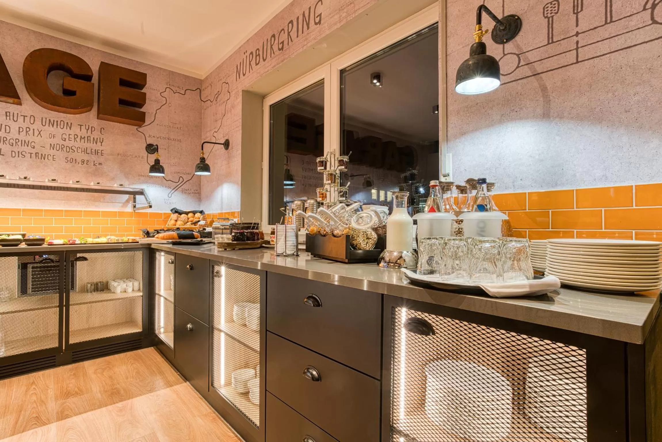 Buffet breakfast, Kitchen/Kitchenette in NYCE Hotel Ingolstadt