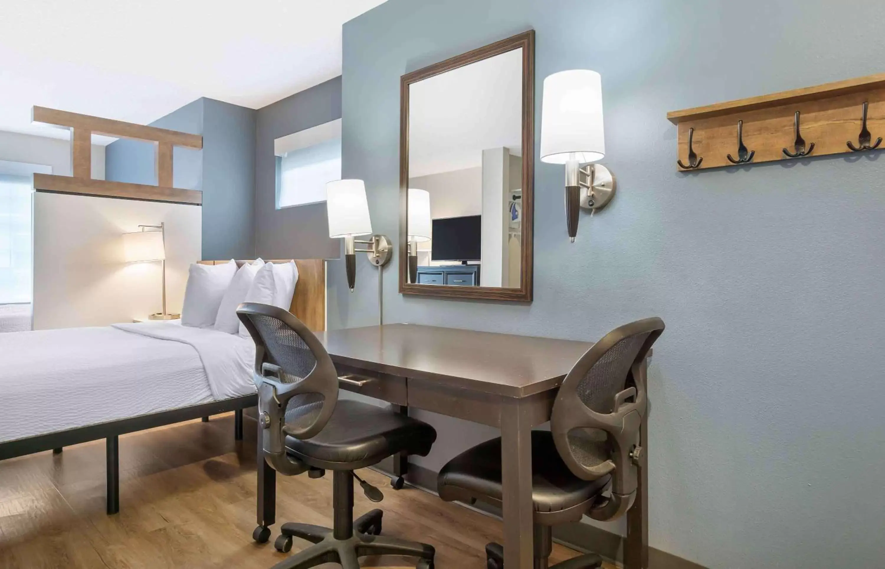 Bedroom in Extended Stay America Suites - Seattle - Redmond