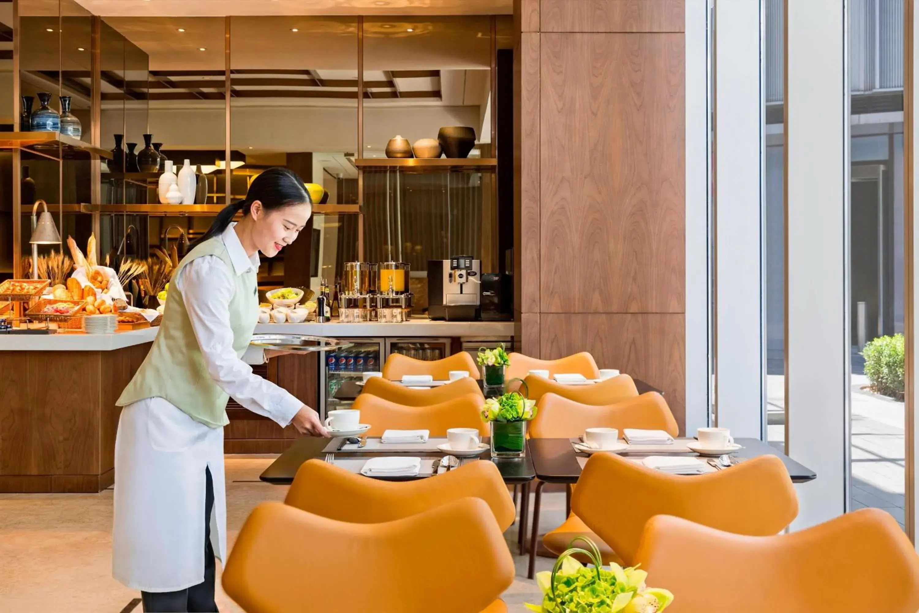 Lounge or bar, Restaurant/Places to Eat in Marriott Executive Apartments Hangzhou Yuhang