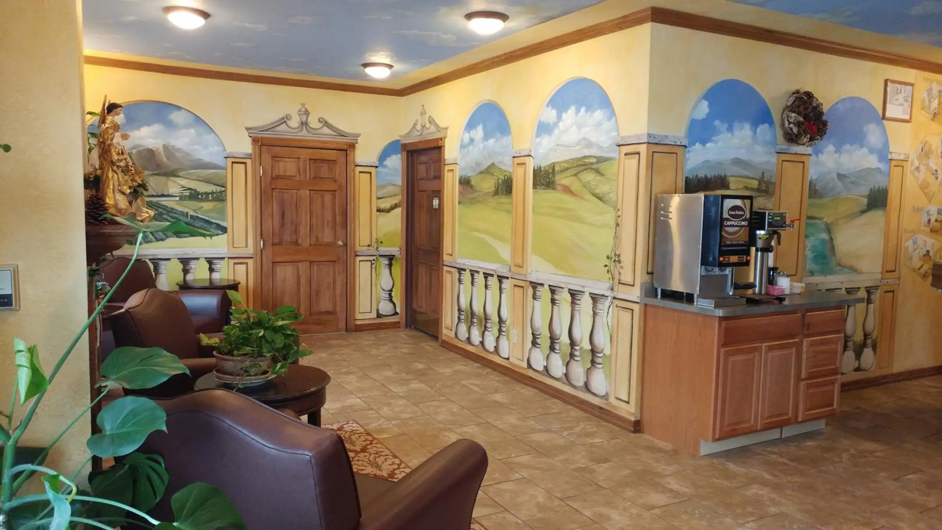 Lobby or reception in Silver Spruce Inn