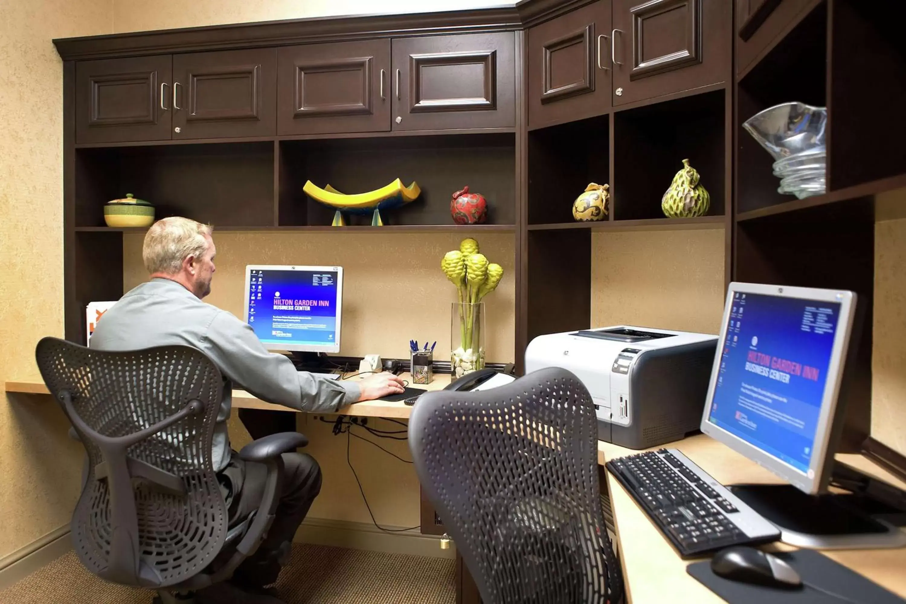 Business facilities, Business Area/Conference Room in Hilton Garden Inn Pensacola Airport/Medical Center