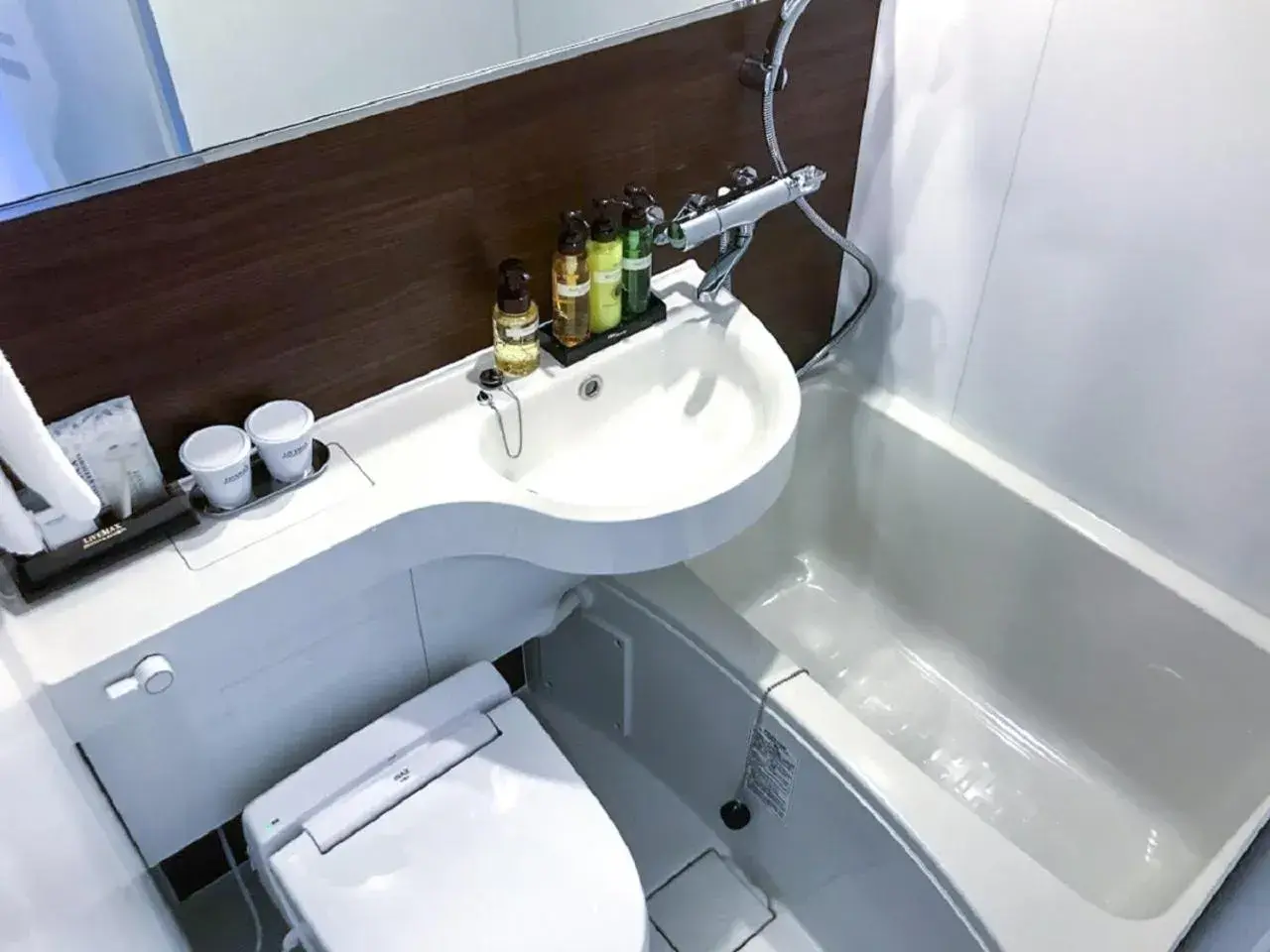 Double Room with Small Double Bed - single occupancy - Non-Smoking in HOTEL LiVEMAX Shinjuku Kabukicho-Meijidori Double Room with Small Double Bed - single occupancy - Non-Smoking in HOTEL LiVEMAX Shinjuku Kabukicho-Meijidori