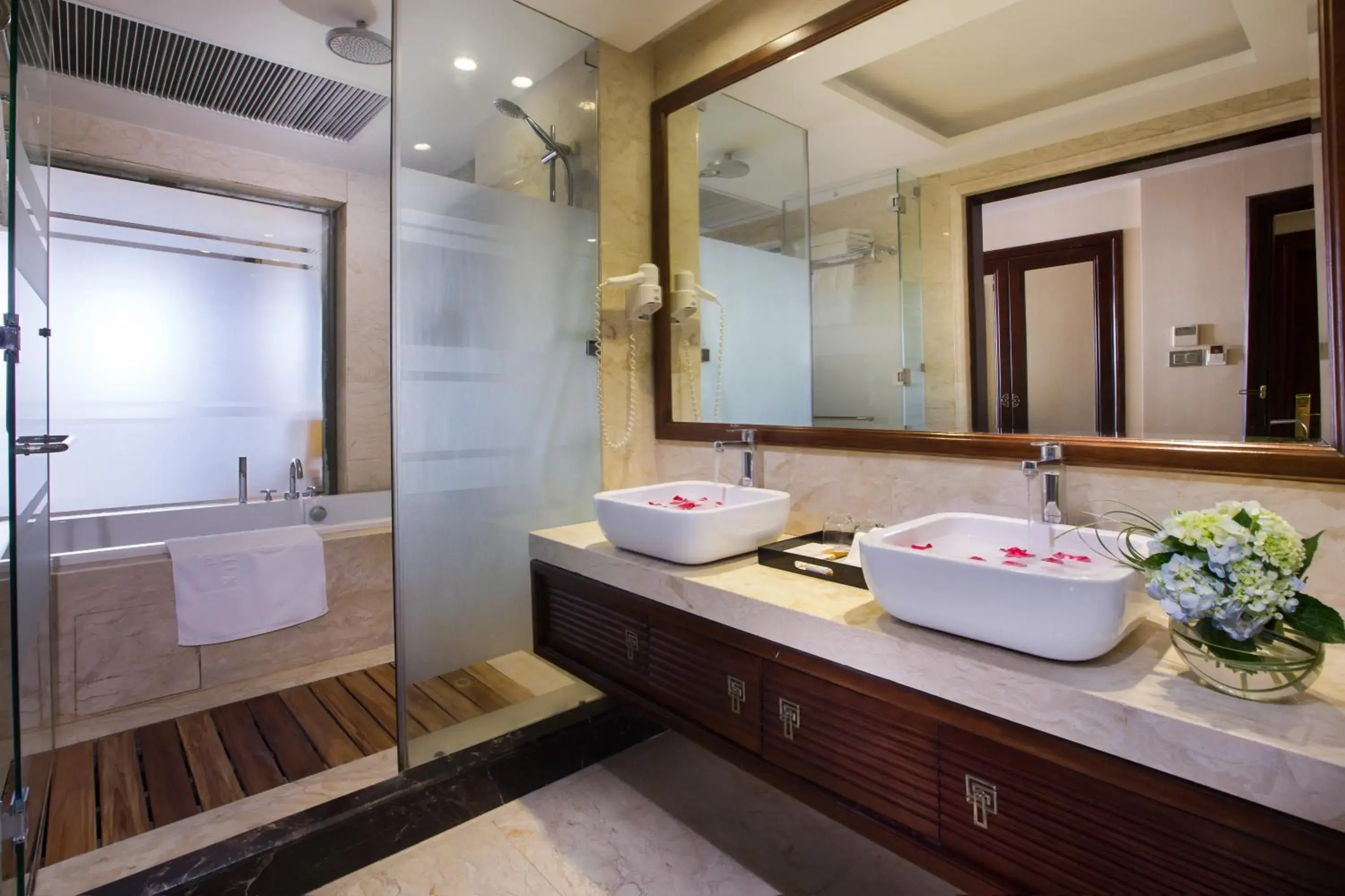 Bathroom in Golden Silk Boutique Hotel