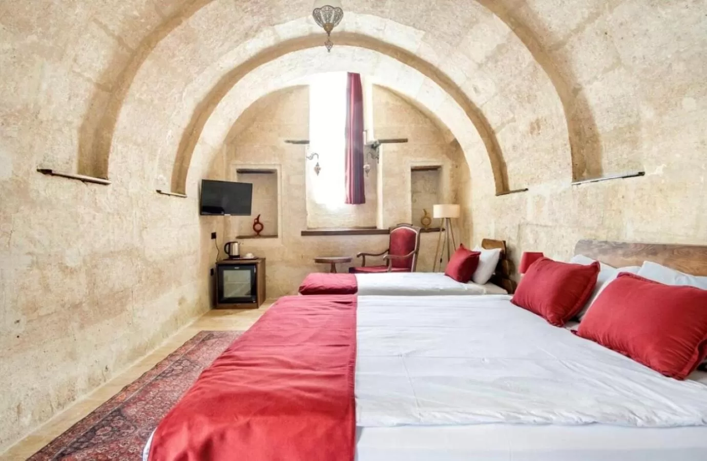 TV and multimedia, Bed in Uzay Cave Suite Hotel