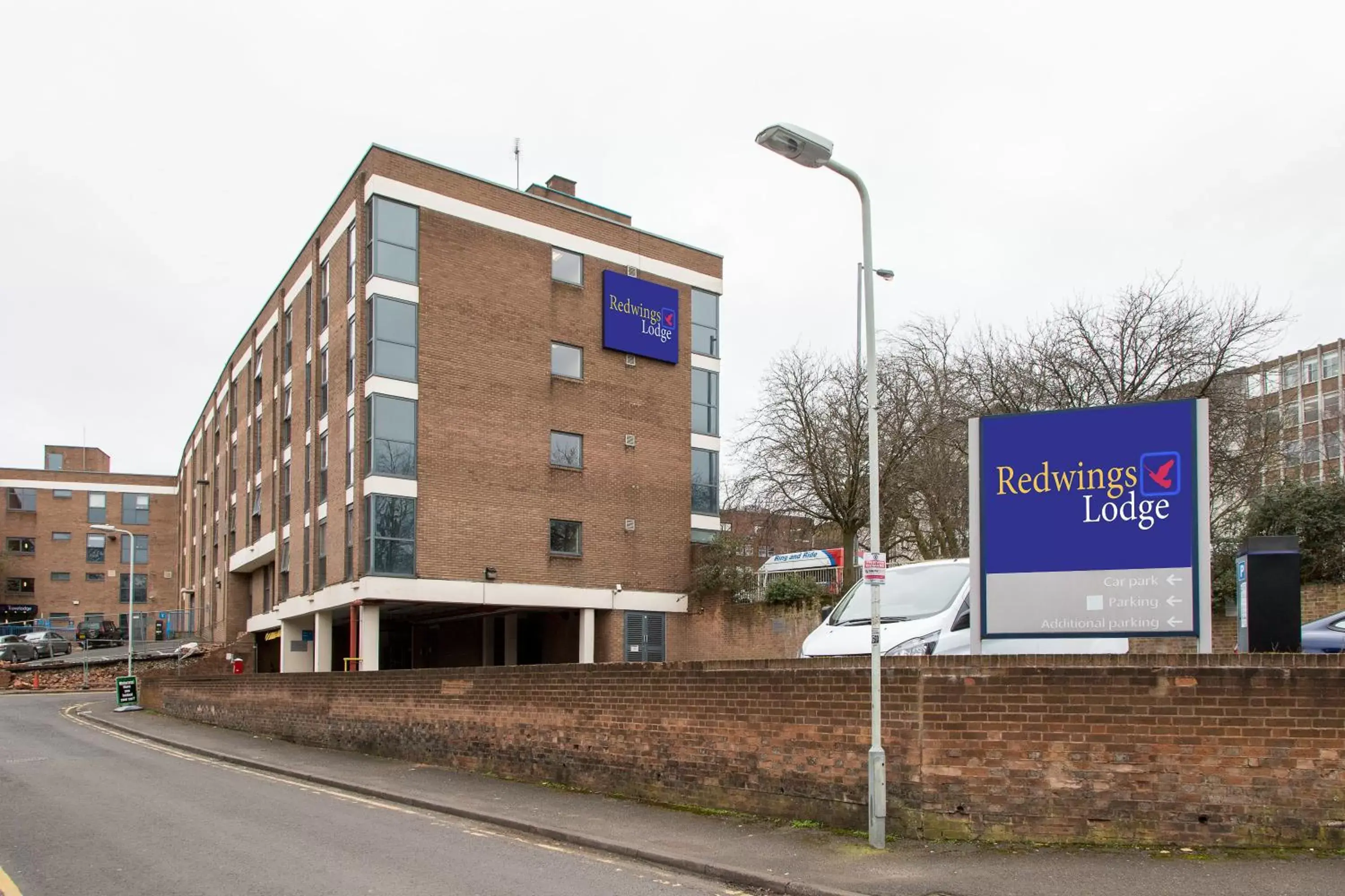 Property Building in Redwings Lodge Wolverhampton Central