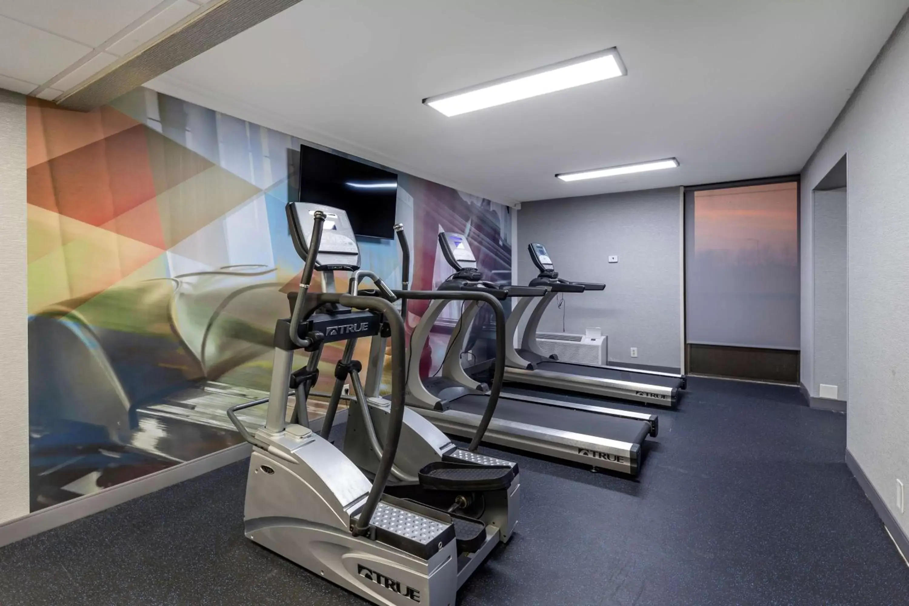 Fitness centre/facilities, Fitness Center/Facilities in Best Western Plus St. Louis West-Westport