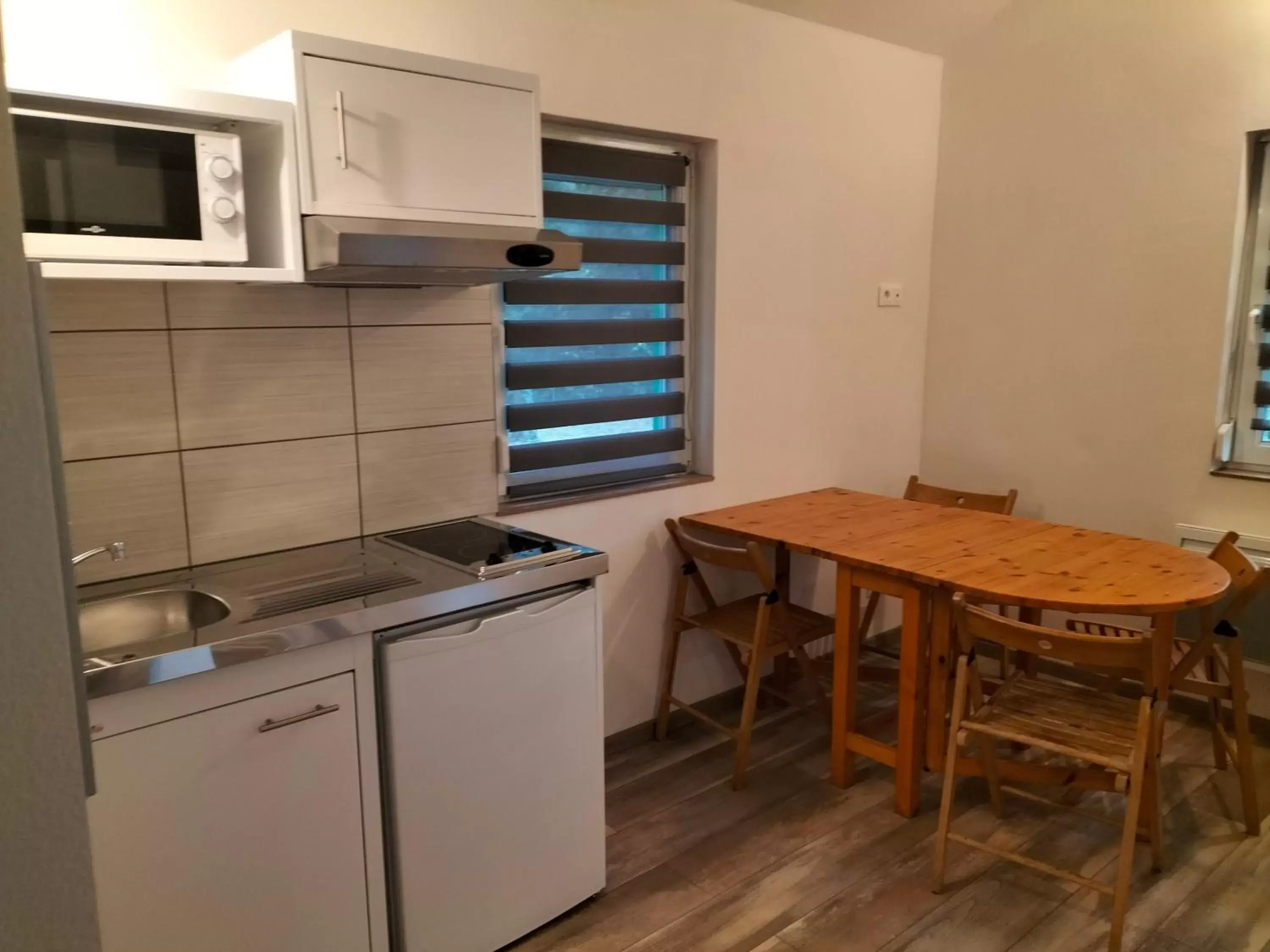 One-Bedroom Apartment in Les ACACIAS One-Bedroom Apartment in Les ACACIAS
