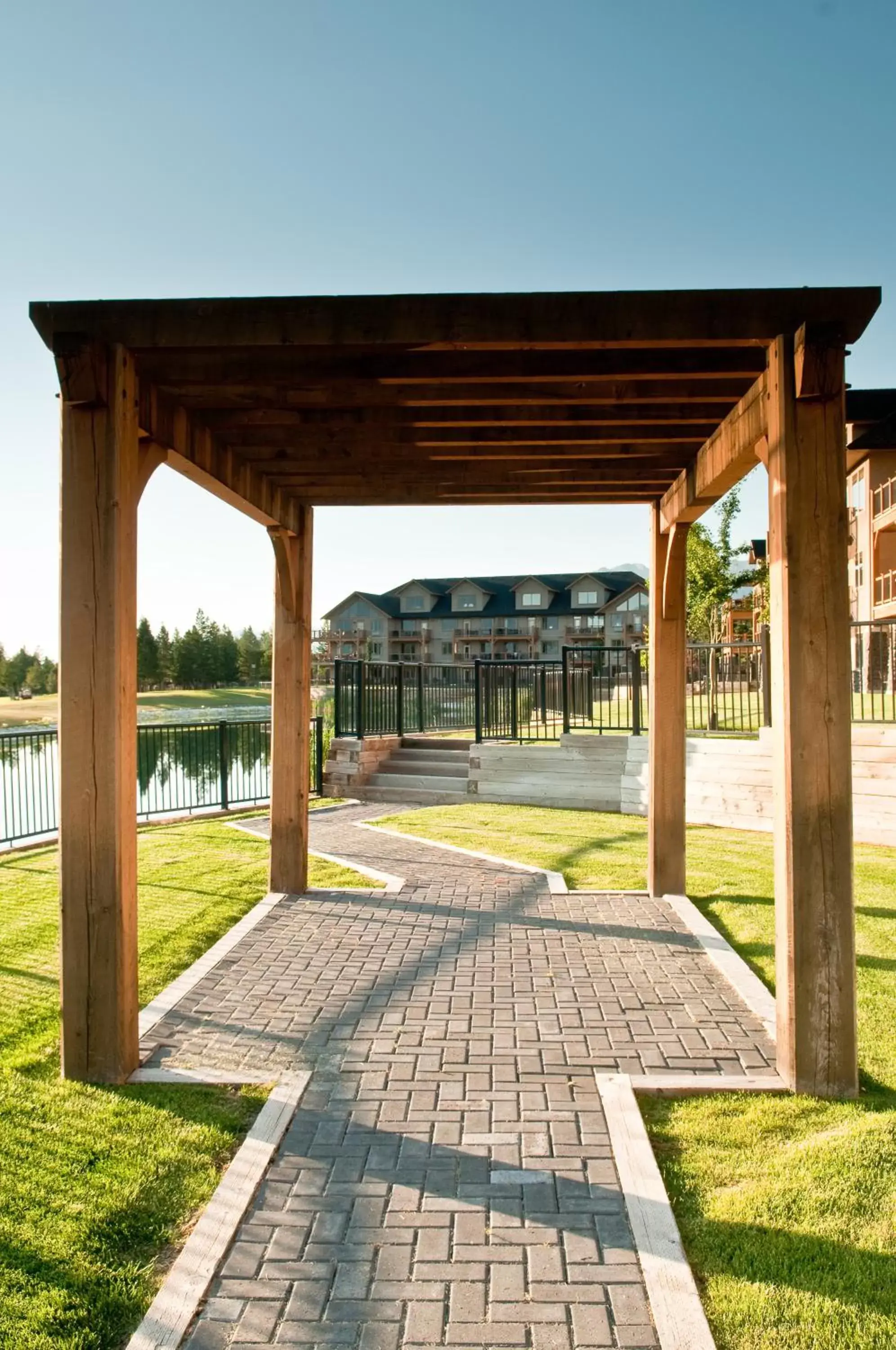 Facade/entrance in Bighorn Meadows Resort Facade/entrance in Bighorn Meadows Resort