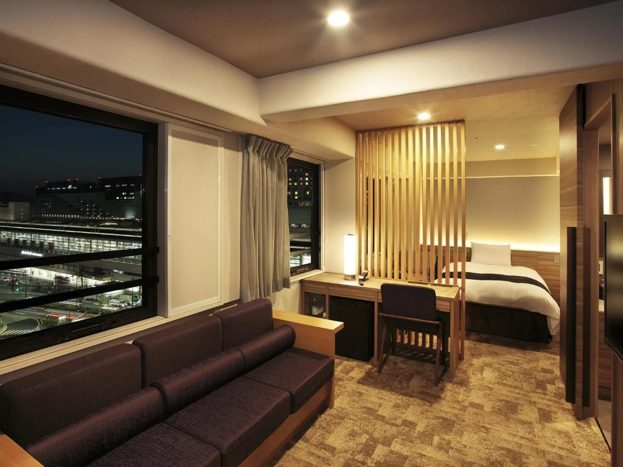 Photo of the whole room, Seating Area in El Inn Kyoto