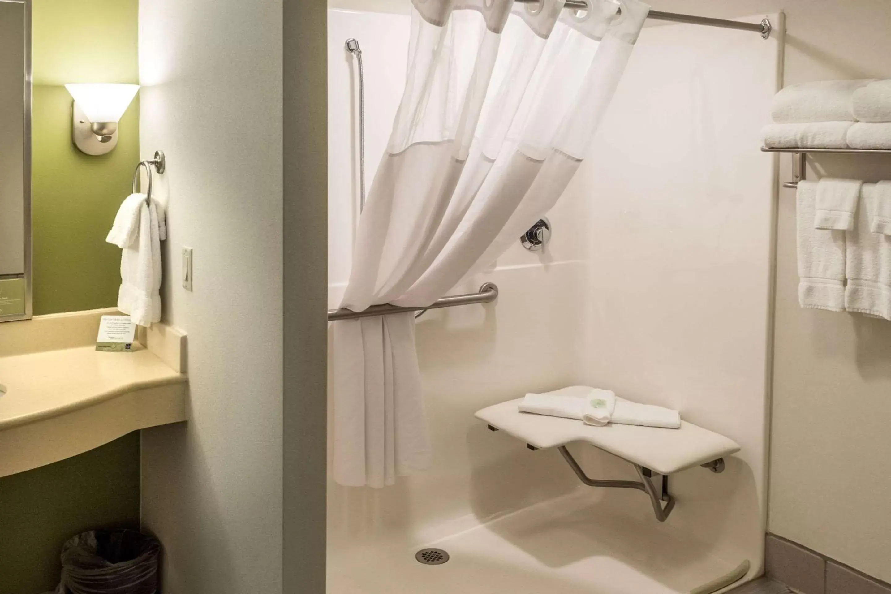 Bathroom in Sleep Inn & Suites Cross Lanes - South Charleston