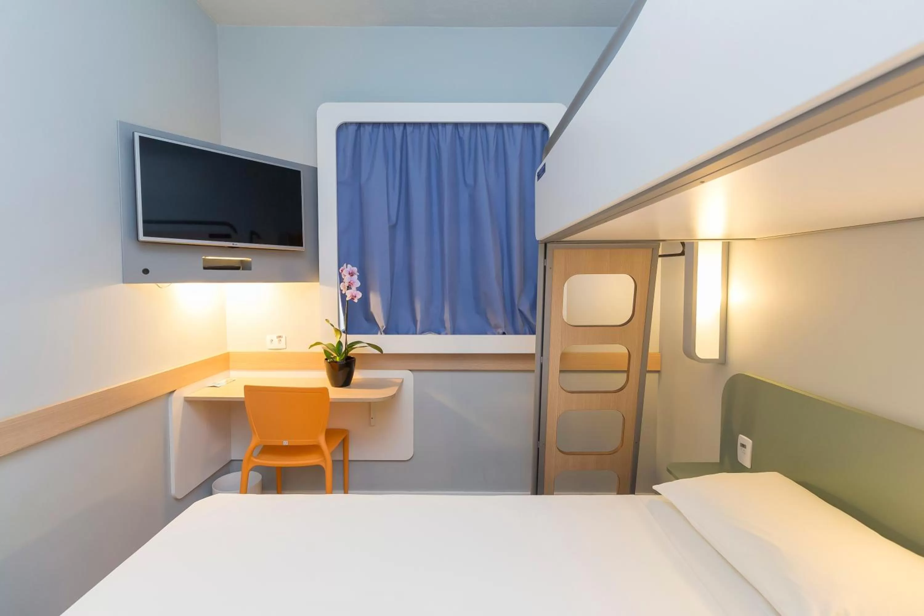 Bed in ibis budget Blumenau