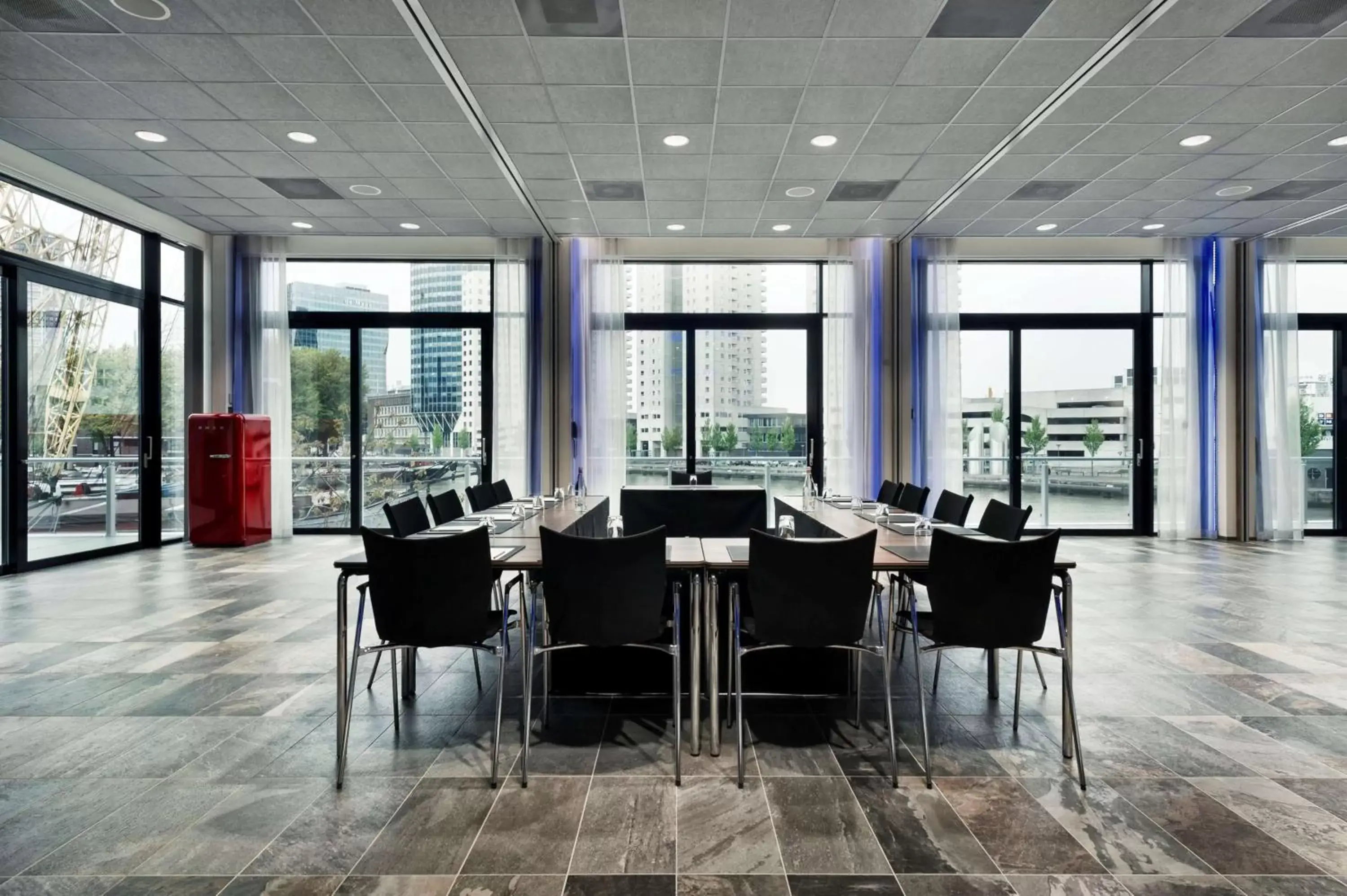 Meeting/conference room in Mainport Design Hotel