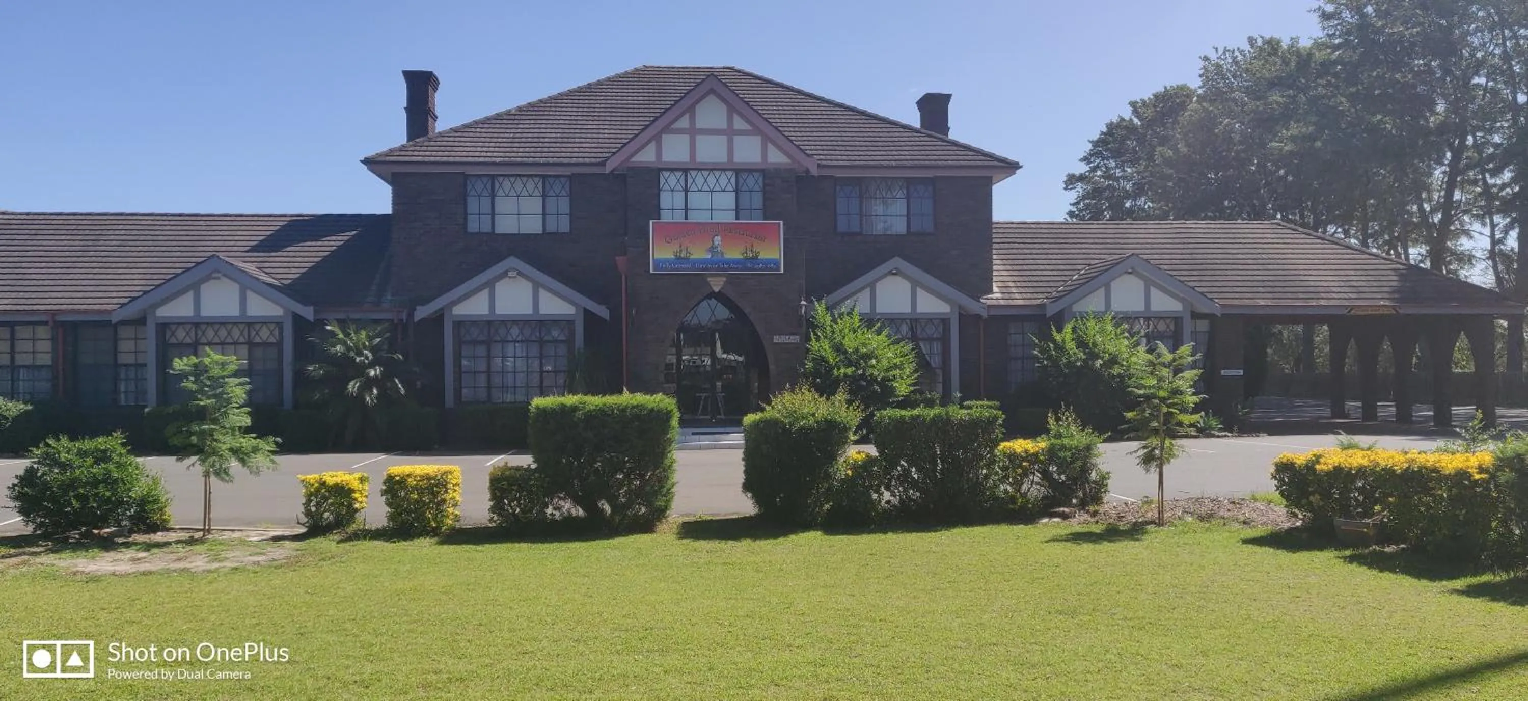 Property building in Sir Francis Drake