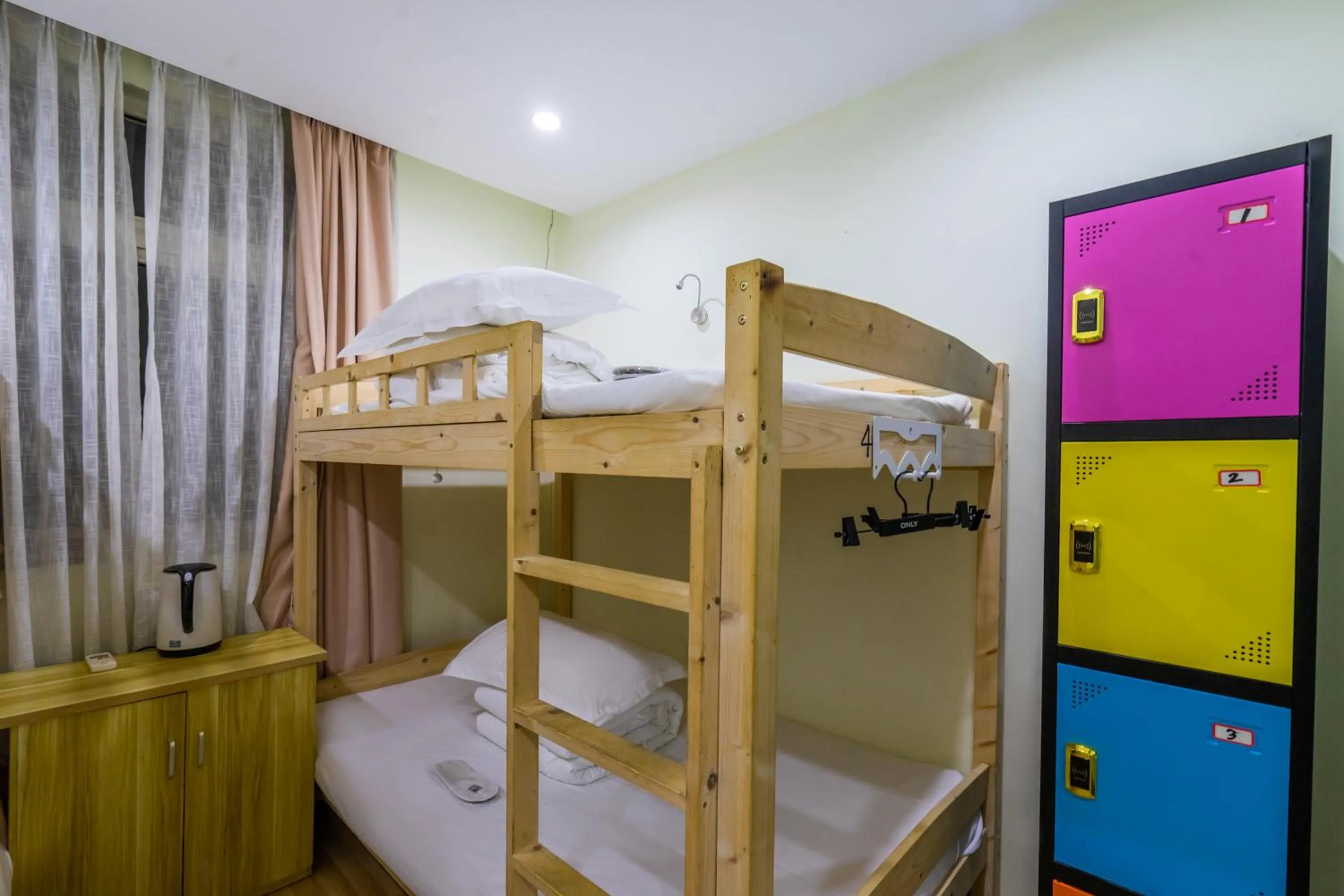 Decorative detail, Bed in Hangzhou Memory Travel International Hotel-Edge Westlake