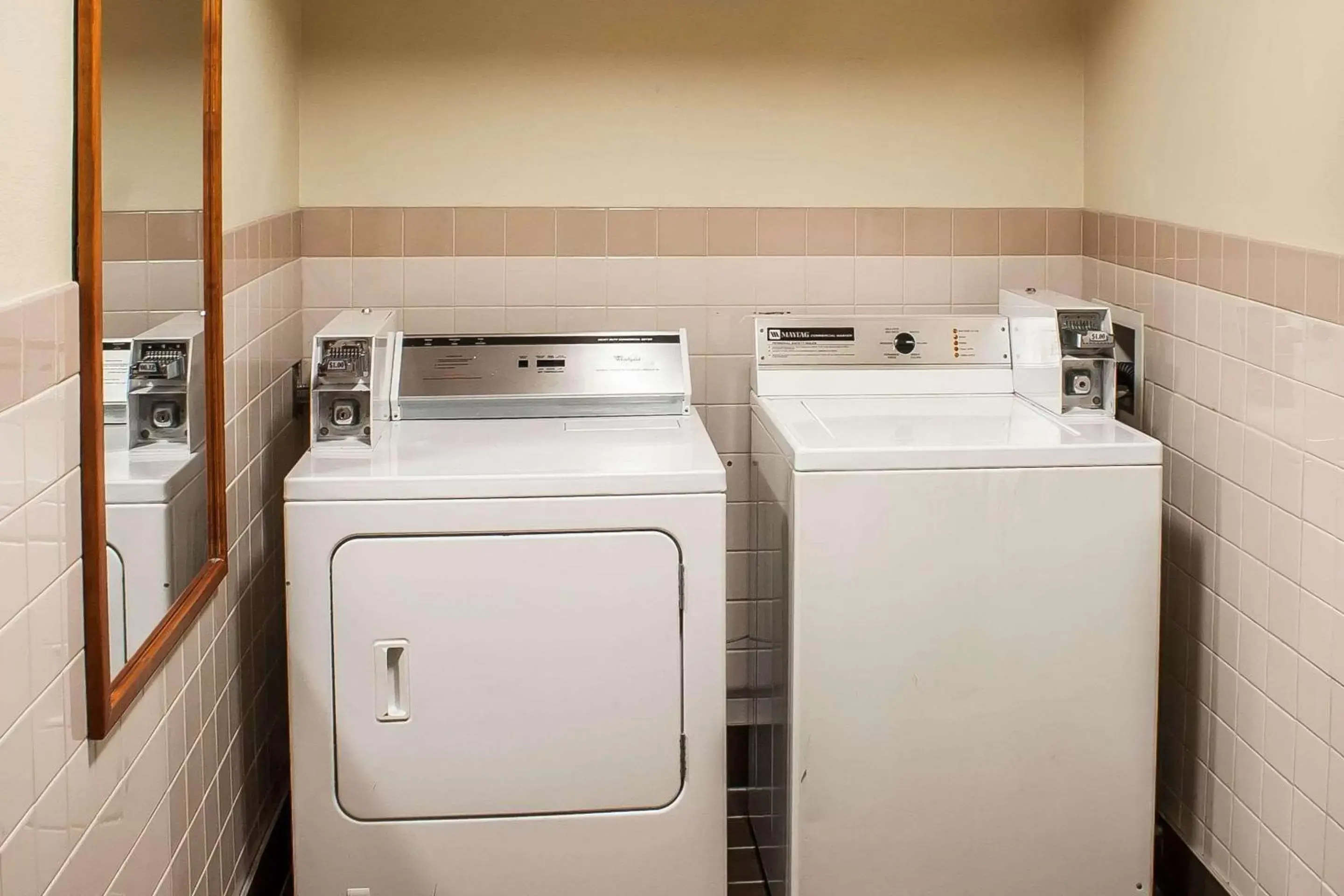 On site, Kitchen/Kitchenette in Comfort Inn Federal Way - Seattle