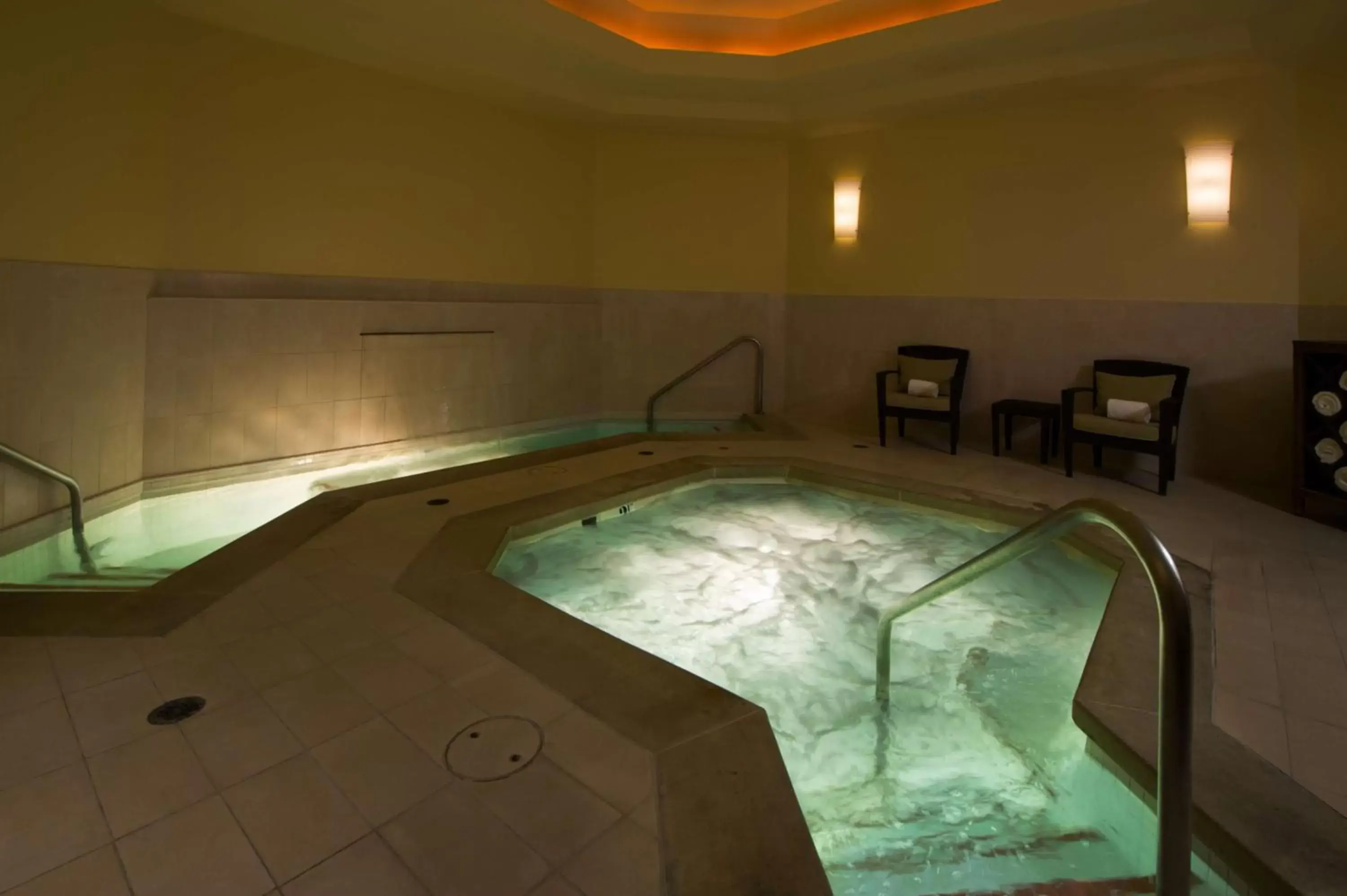 Spa and wellness centre/facilities, Swimming Pool in Hilton Lake Las Vegas Resort & Spa
