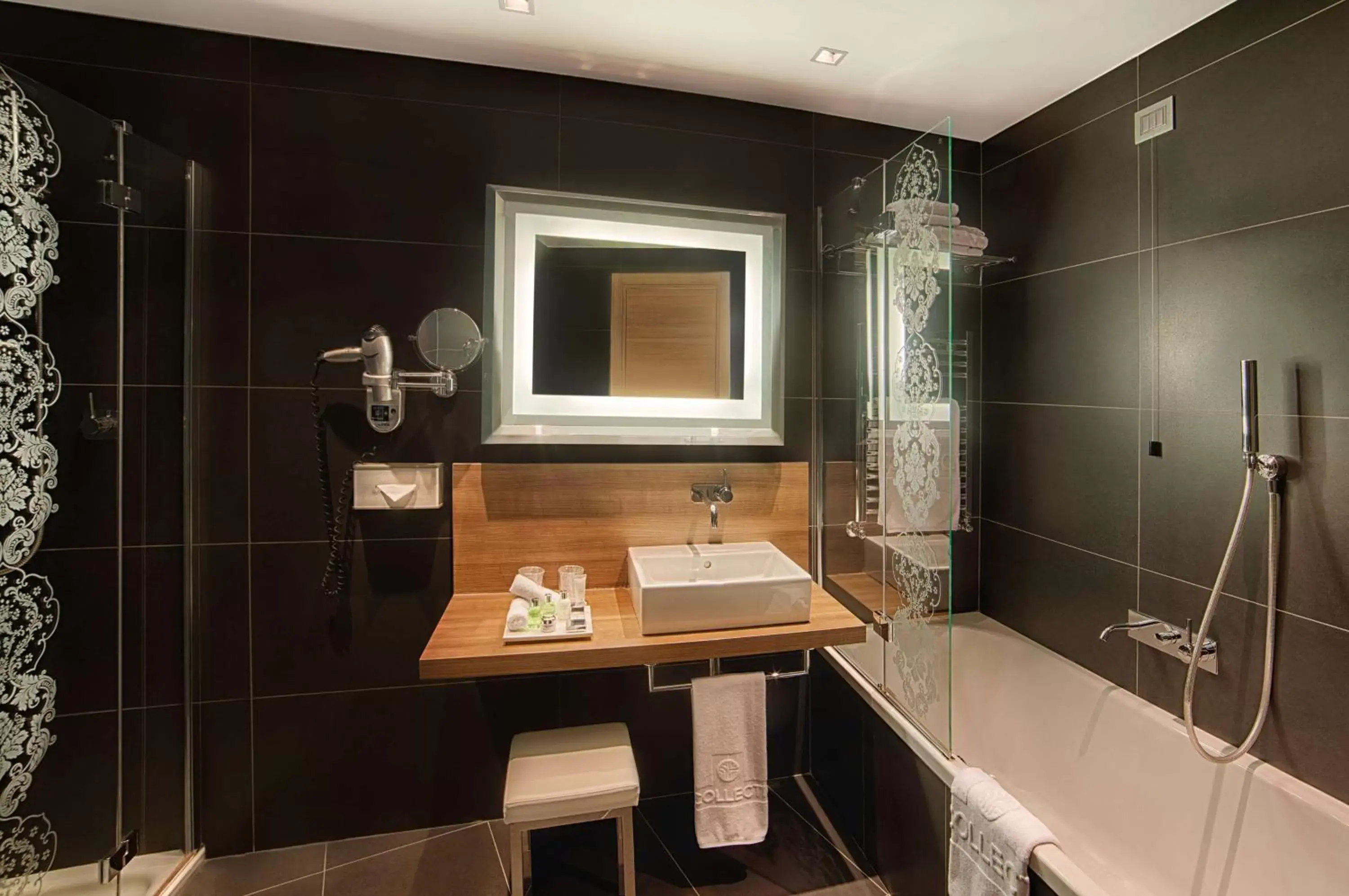 Bathroom in NH Collection Milano President