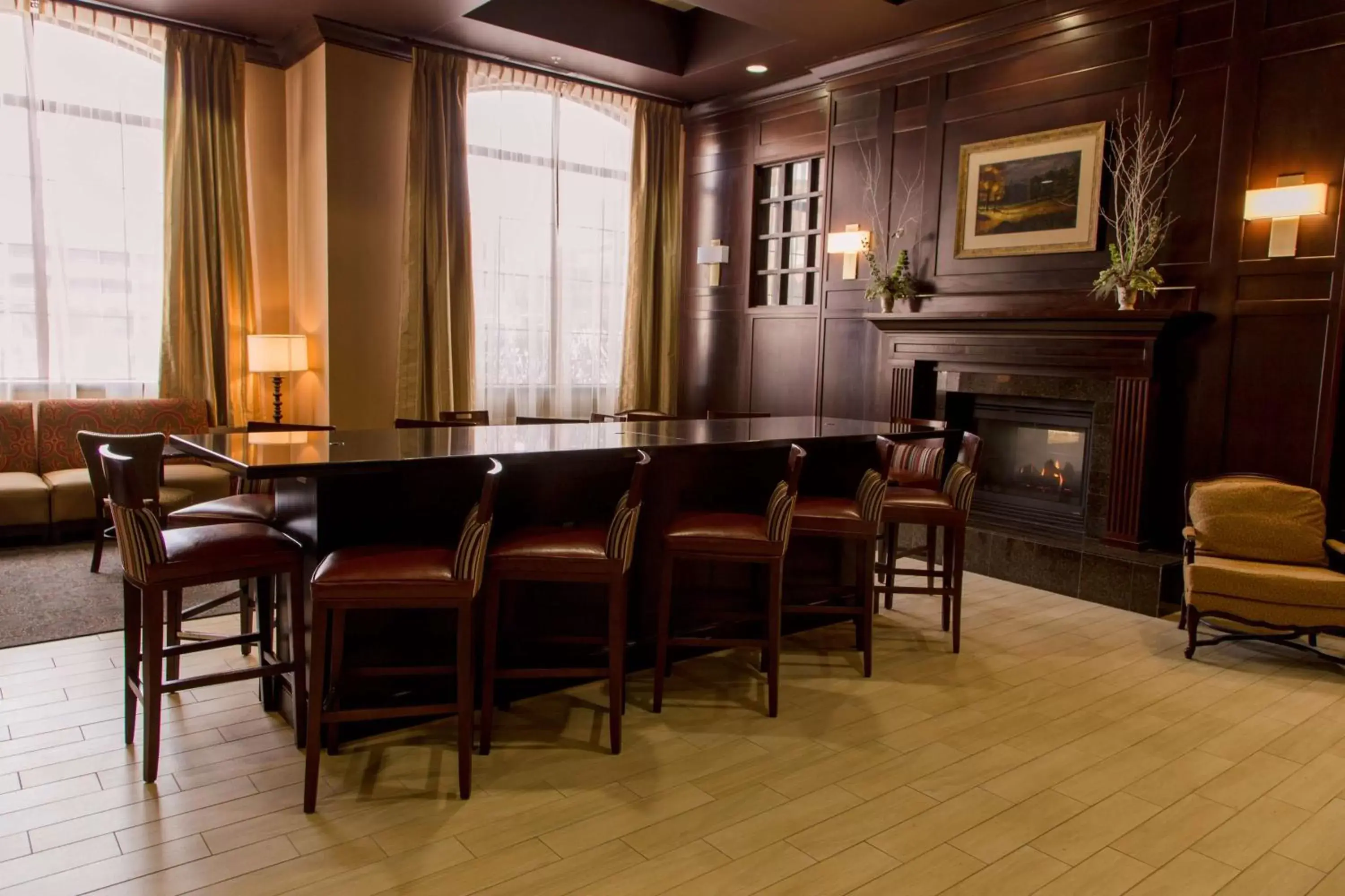 Dining area, Lounge/Bar in Hampton Inn & Suites Albany-Downtown