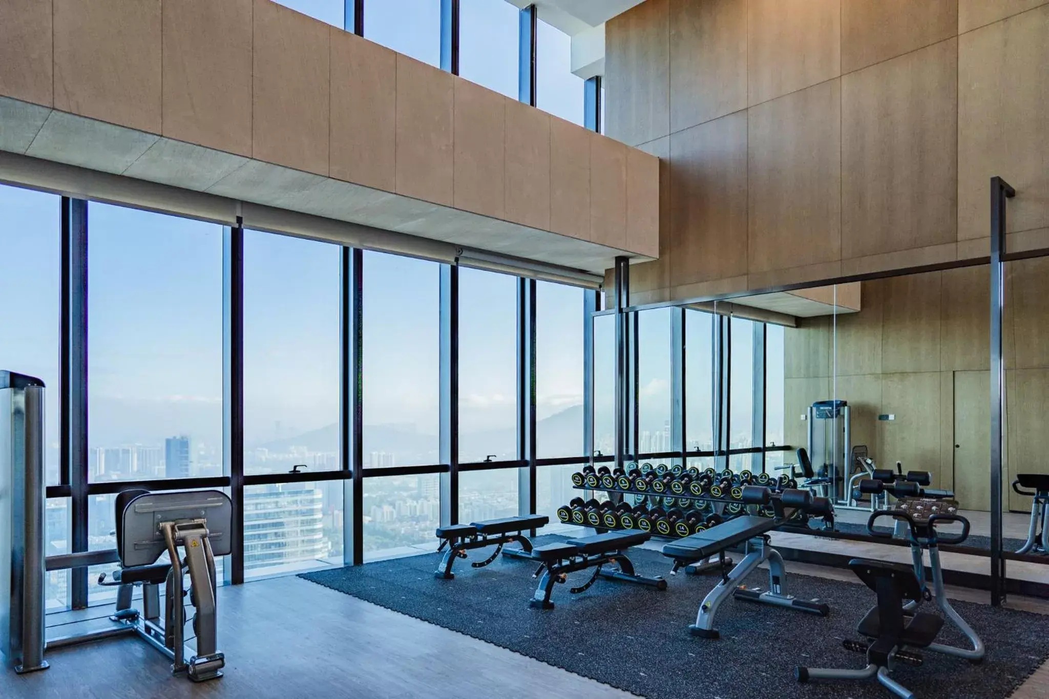 Fitness centre/facilities in Crowne Plaza Shenzhen Nanshan, an IHG Hotel