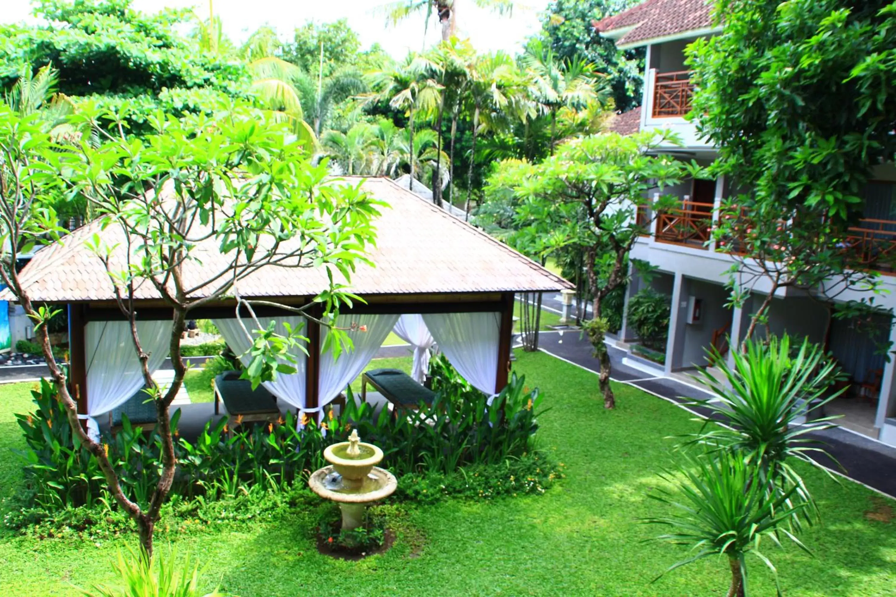 Activities, Garden in Dewi Sri Hotel