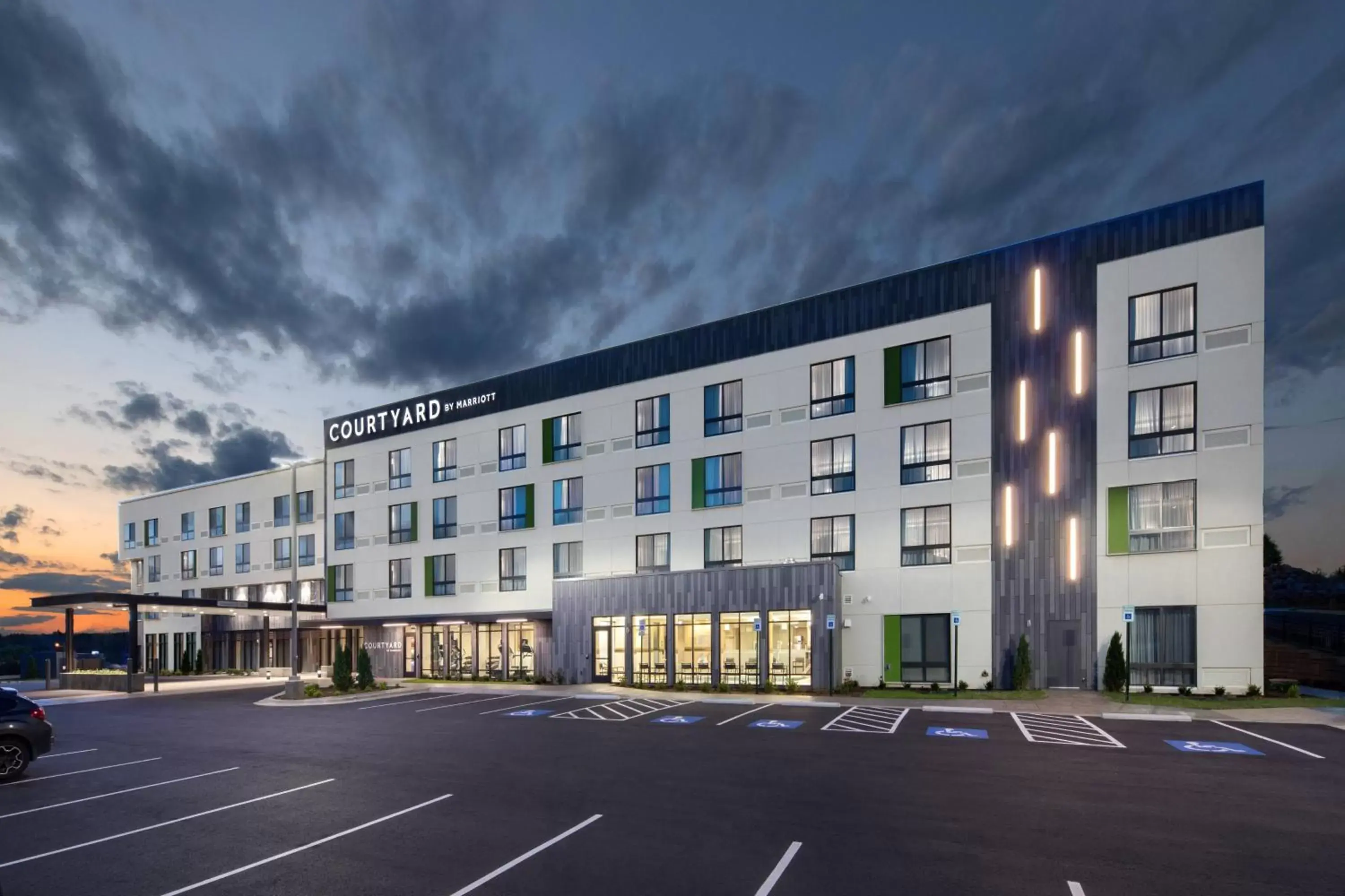 Property Building in Courtyard by Marriott Russellville